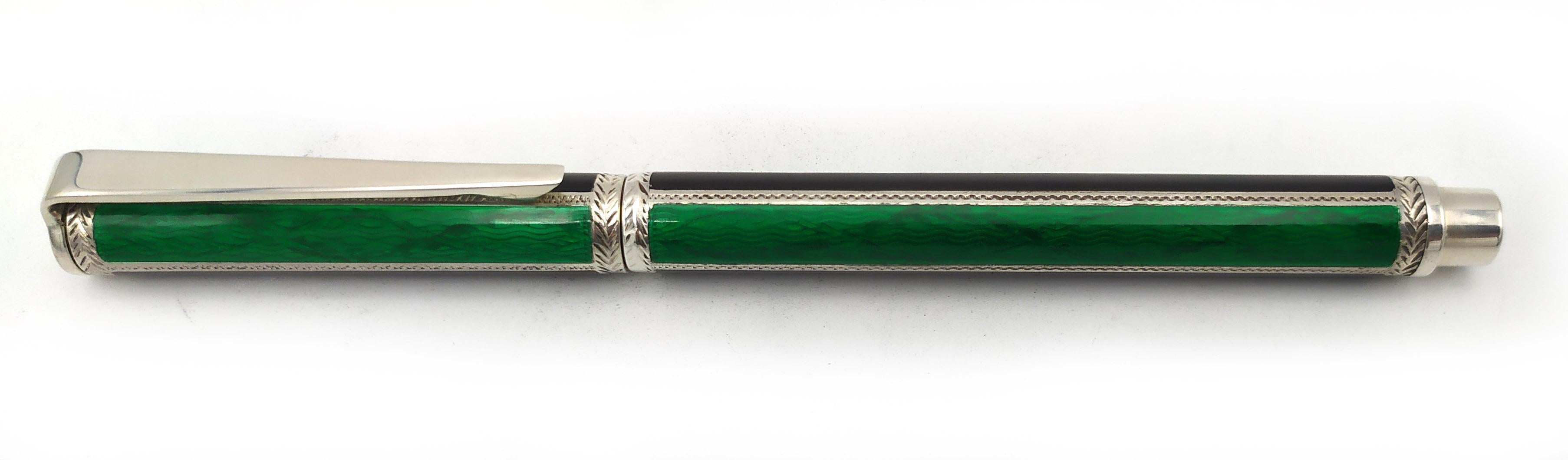 Fountain pen, Ballpoint pen and tray for a Desk Set green enamel Salimbeni  For Sale 4