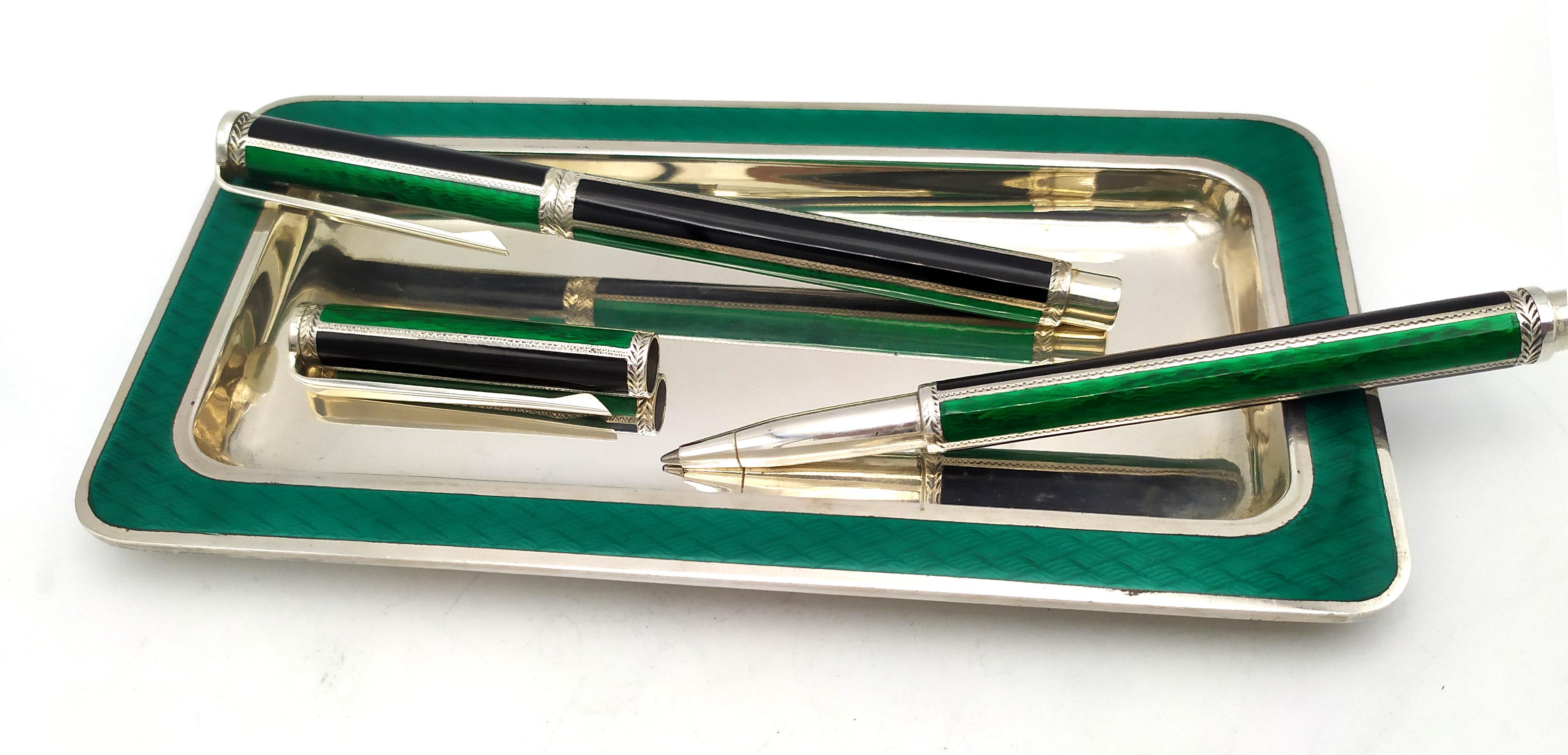 Late 20th Century Fountain pen, Ballpoint pen and tray for a Desk Set green enamel Salimbeni  For Sale