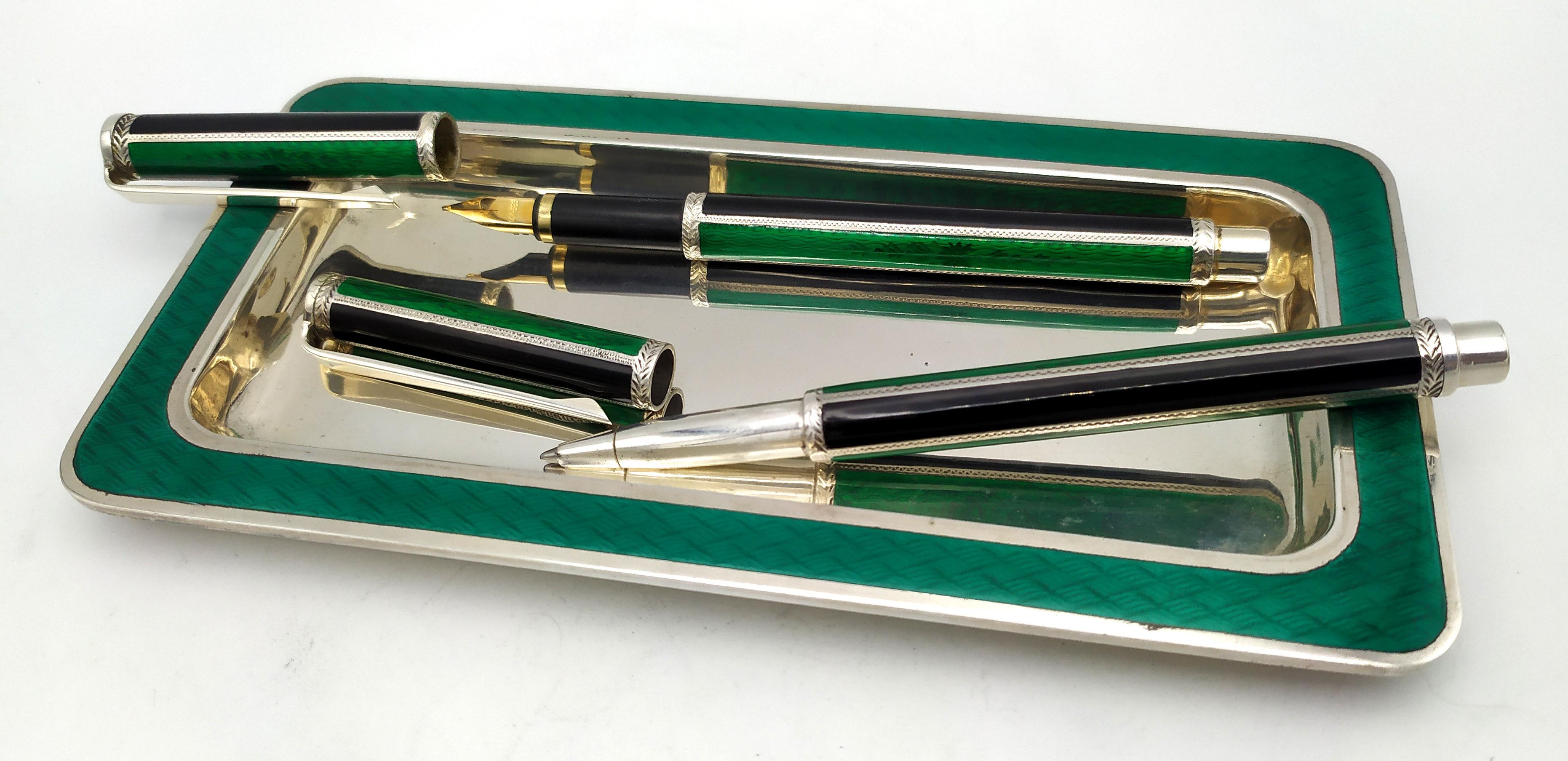 Gold Fountain pen, Ballpoint pen and tray for a Desk Set green enamel Salimbeni  For Sale