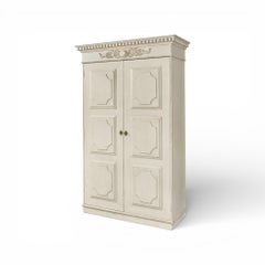 Fountainebleau Wardrobe - Swedish Aged Cream