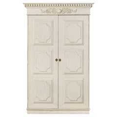 Fountainebleau Wardrobe - Swedish Aged Cream
