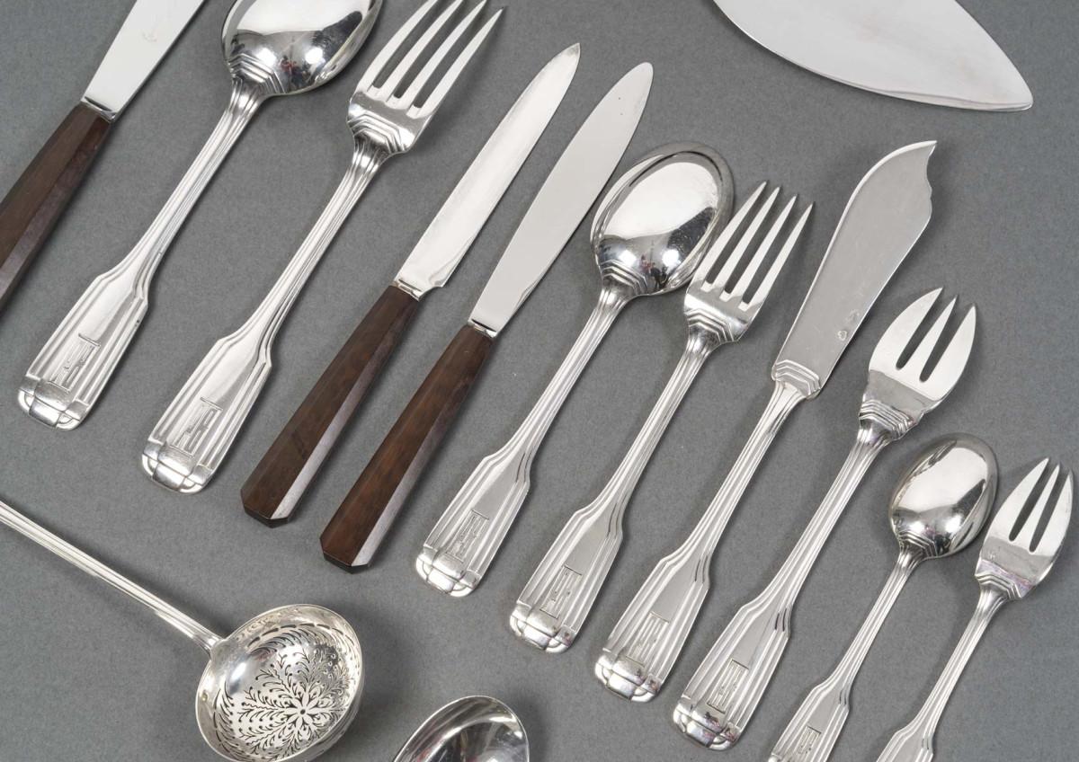 FOUQUET LAPAR - 147-piece Art Deco solid silver cutlery set circa 1930 7