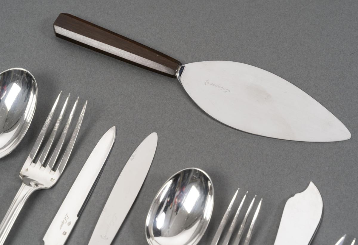 20th Century FOUQUET LAPAR - 147-piece Art Deco solid silver cutlery set circa 1930