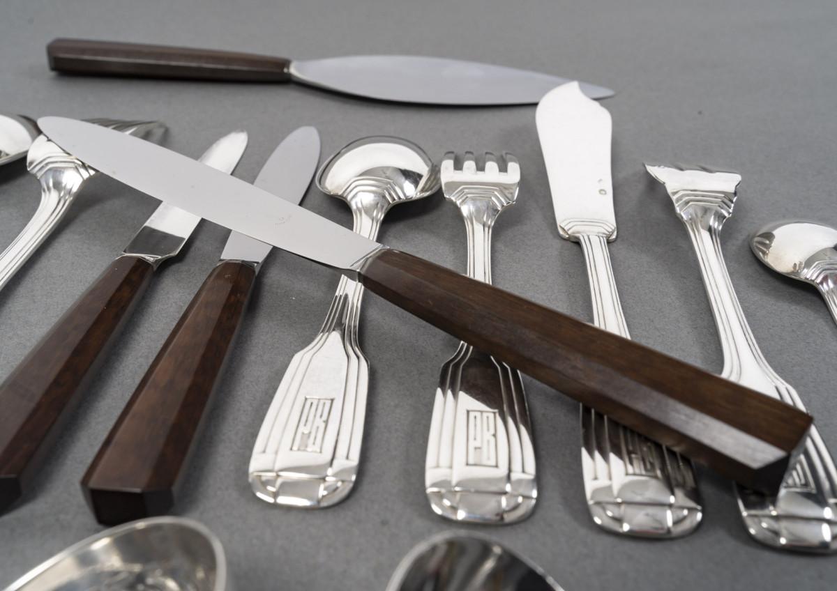 FOUQUET LAPAR - 147-piece Art Deco solid silver cutlery set circa 1930 1