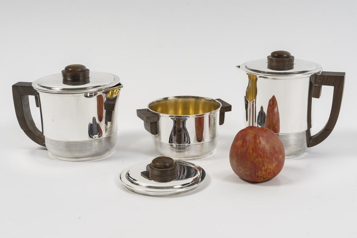 Fouquet Lapar - Servizio da tè e caffè in argento massiccio Art Deco a 3 pezzi in vendita 12