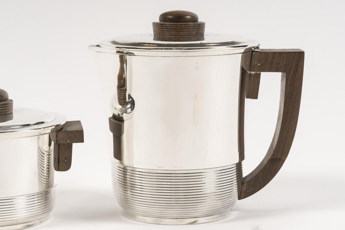 Fouquet Lapar - Servizio da tè e caffè in argento massiccio Art Deco a 3 pezzi In condizioni ottime in vendita a SAINT-OUEN-SUR-SEINE, FR