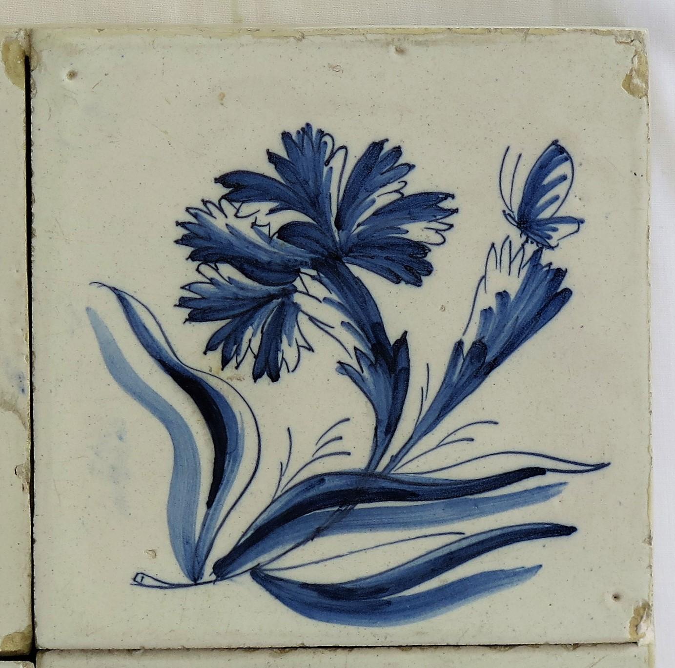QUATRE carreaux de faïence murale bleus et blancs de Delft du 17e siècle sur cadre, ensemble 2, Pays-Bas Bon état - En vente à Lincoln, Lincolnshire