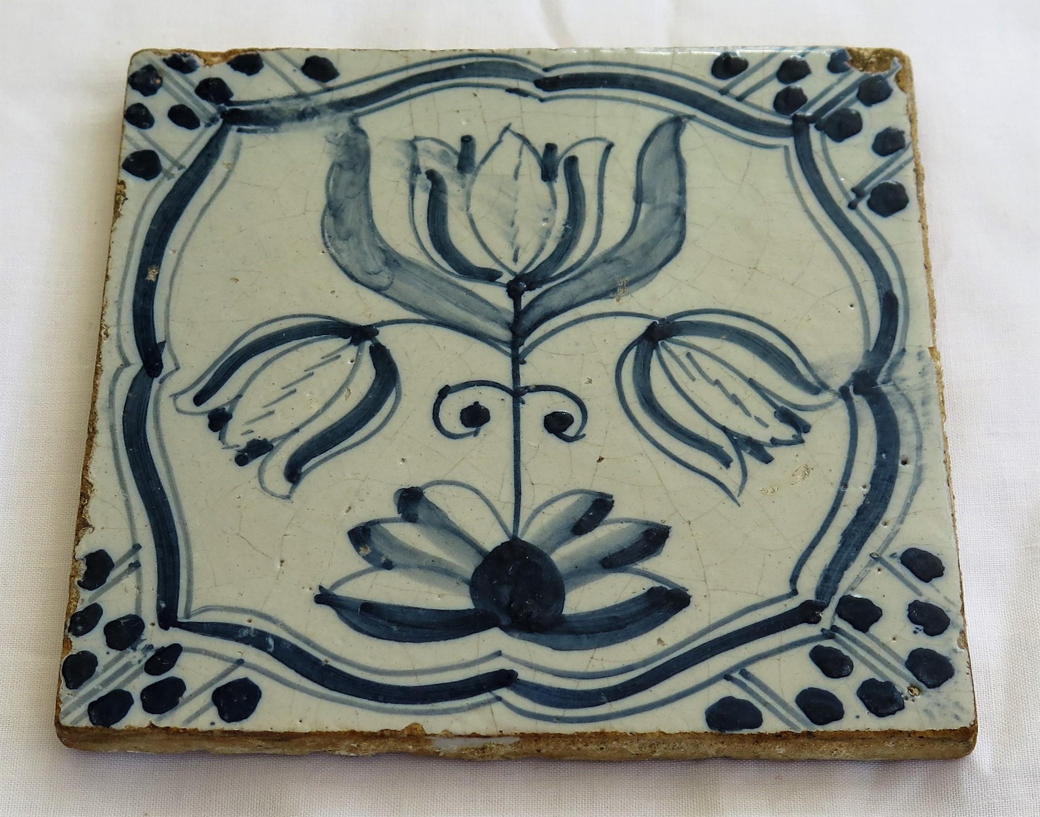 Four 17th Century Delft Ceramic Wall Tiles Blue and White Tulip Pattern, Dutch 8