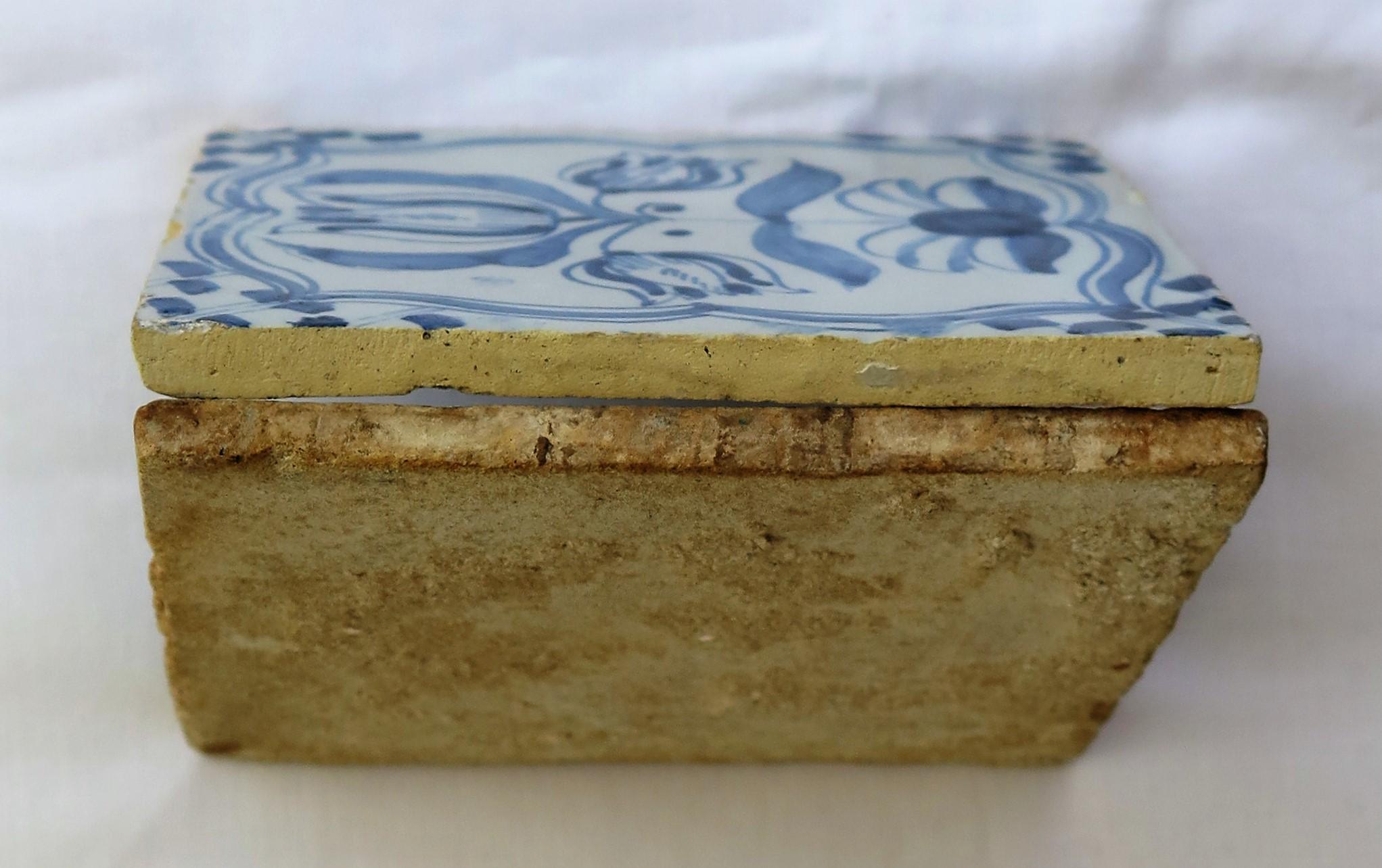 Four 17th Century Delft Ceramic Wall Tiles Blue and White Tulip Pattern, Dutch 10