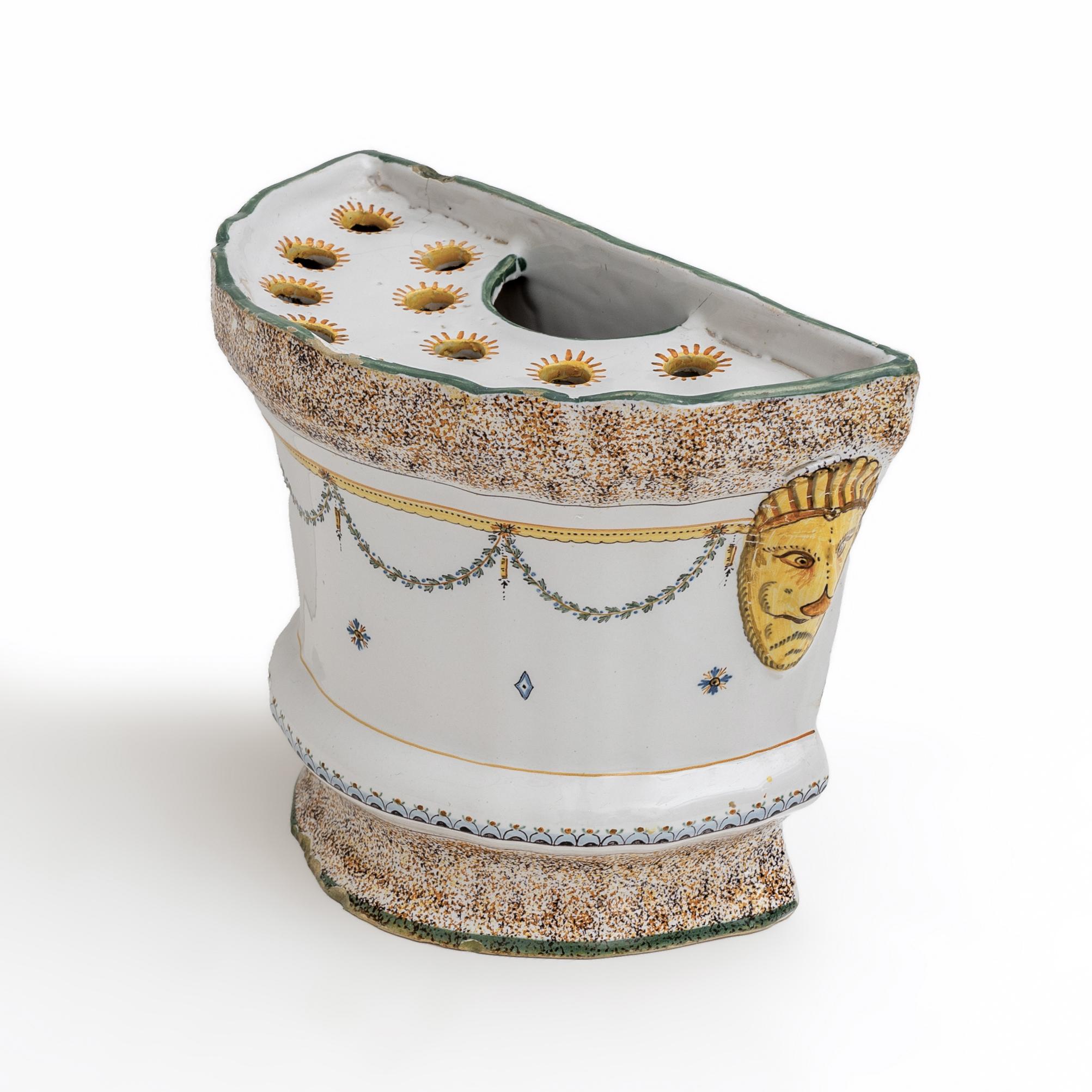 Four 18th Century France Majolica Planters Moustiers and Provence Manufactory 4