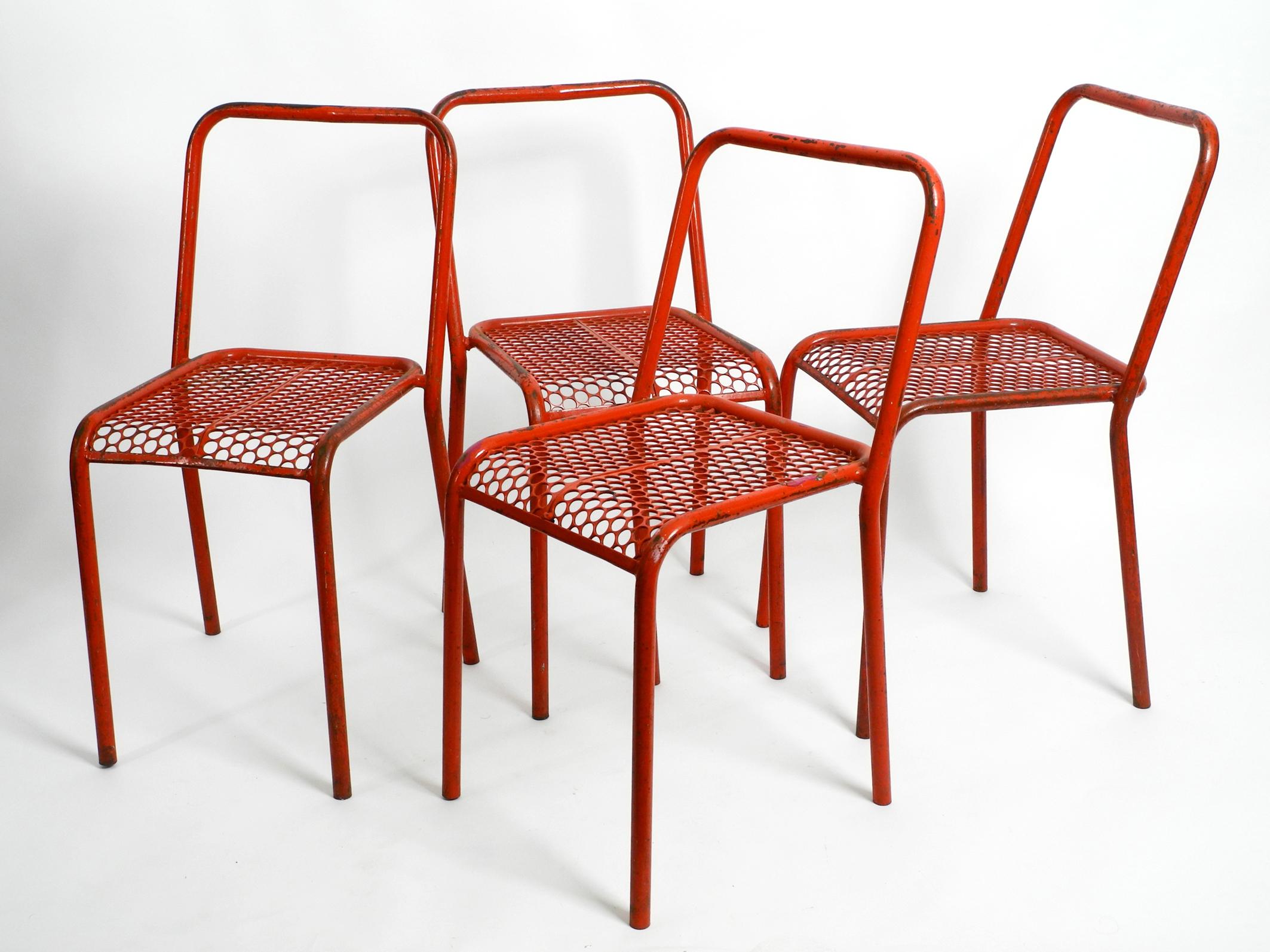 Four 1940s Industrial Metal Chairs by Réne Malaval in Their Original Red Color In Good Condition In München, DE