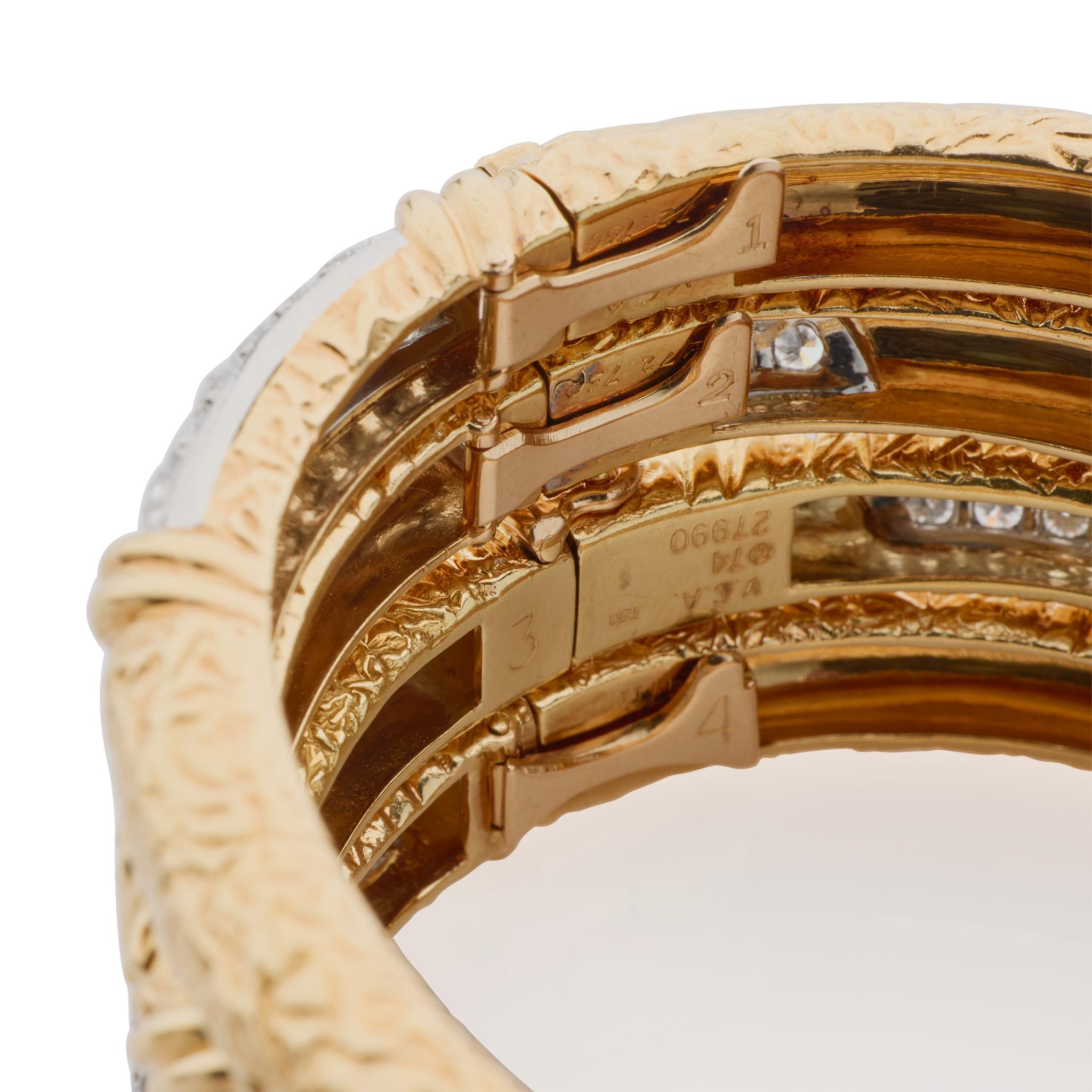 Four 1970s Van Cleef & Arpels Diamond Bangle Bracelets en venta 1