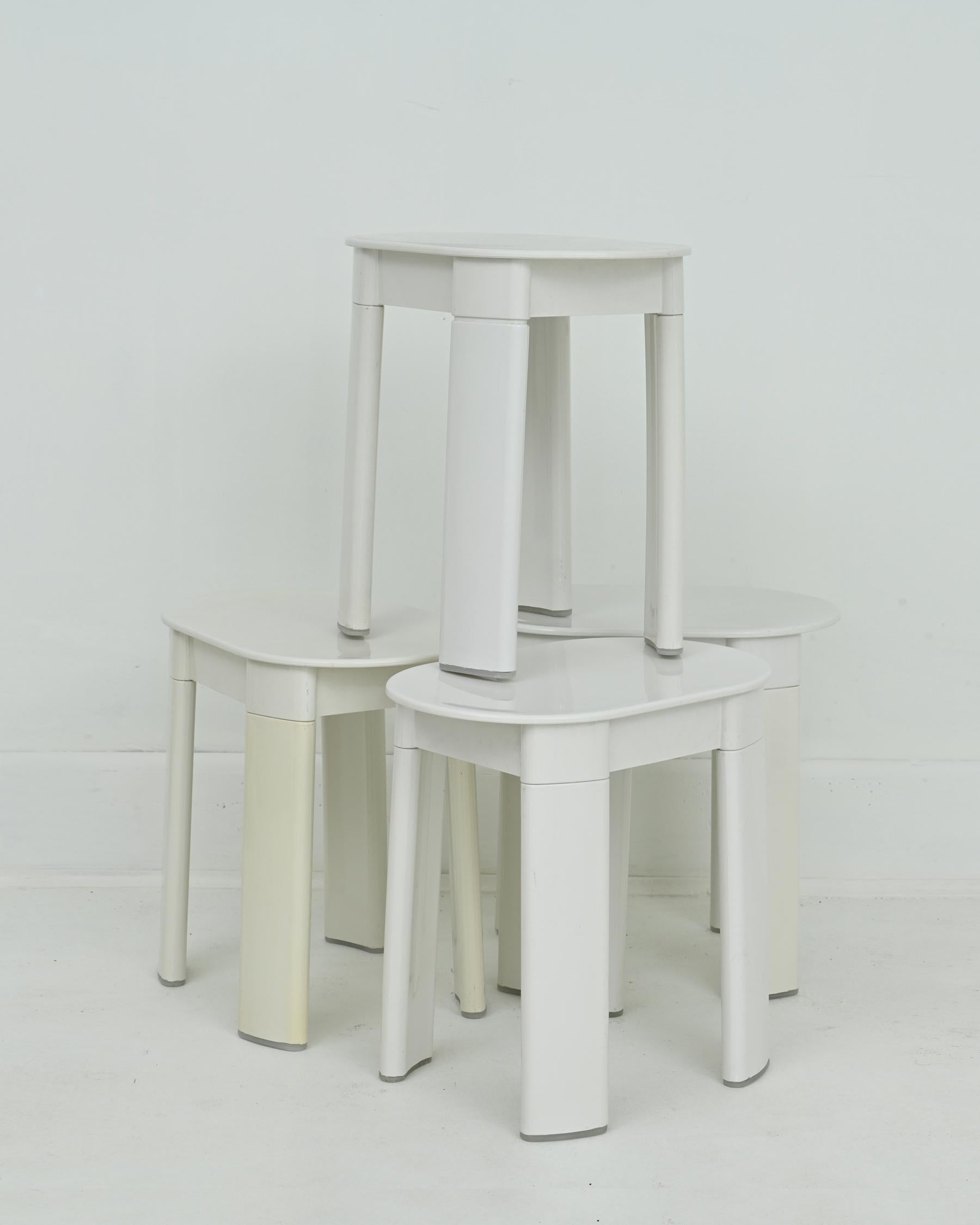 Four 1970s White Side Table by Olaf von Bohr for GEDY  Bon état - En vente à San Gabriel, CA