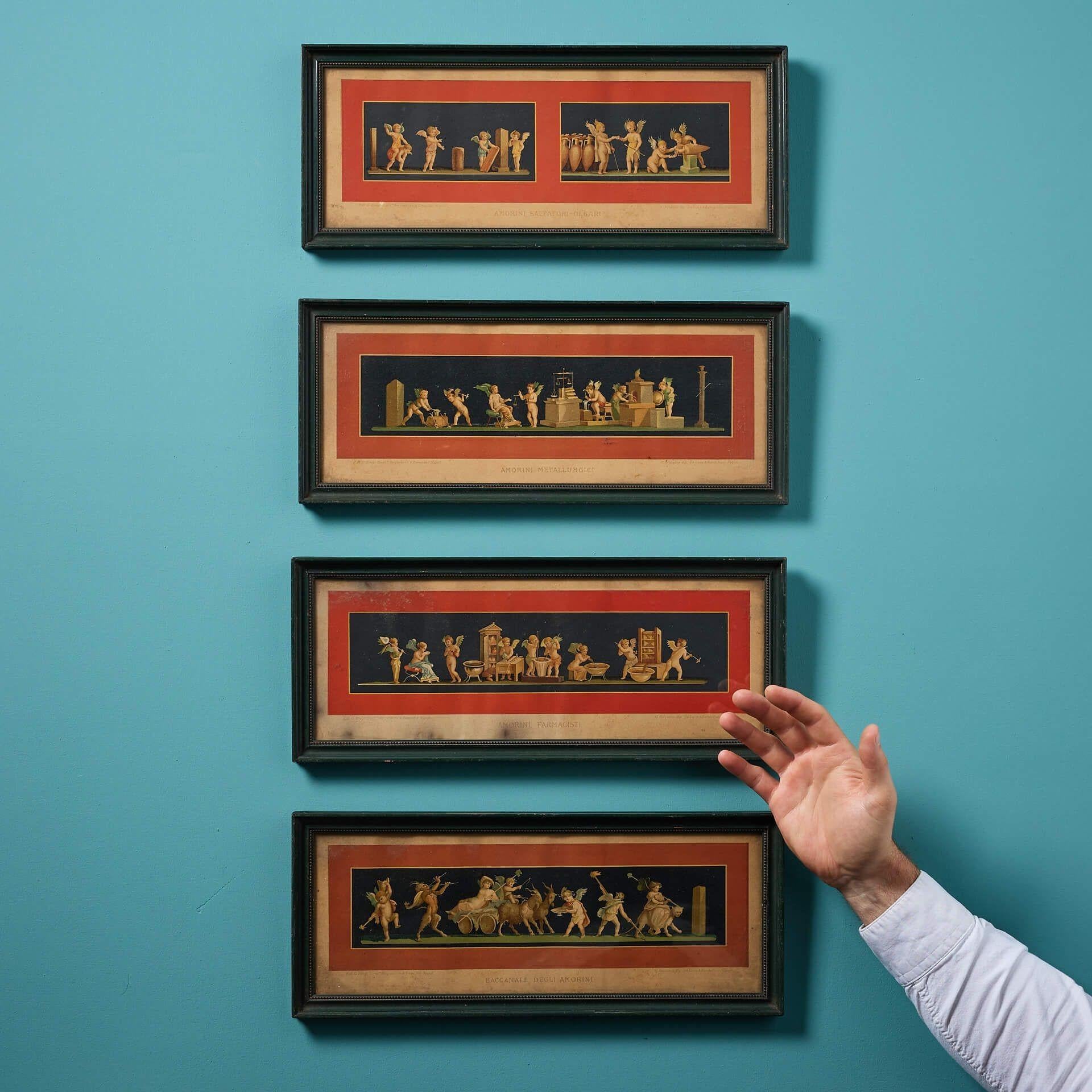 Ein Satz von vier handkolorierten Lithografien aus dem 19. Jahrhundert von Geramia Discanno, die von den Mauern Pompejis aufgenommen wurden. Bei den Fresken handelt es sich vermutlich um Drucke aus einem Buch, das 1890 von einem der ältesten