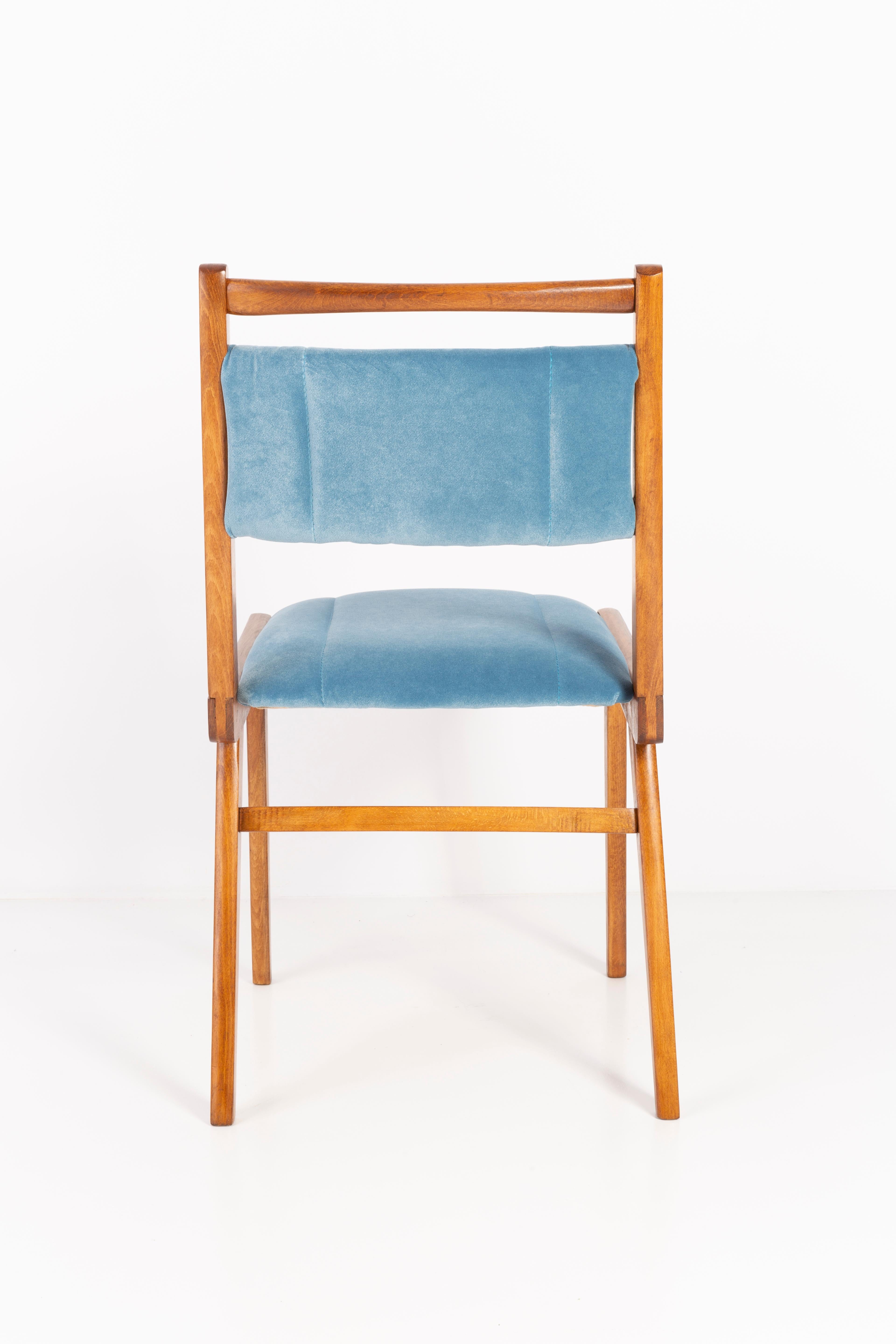 Four 20th Century Blue Velvet Chairs, Poland, 1960s For Sale 3