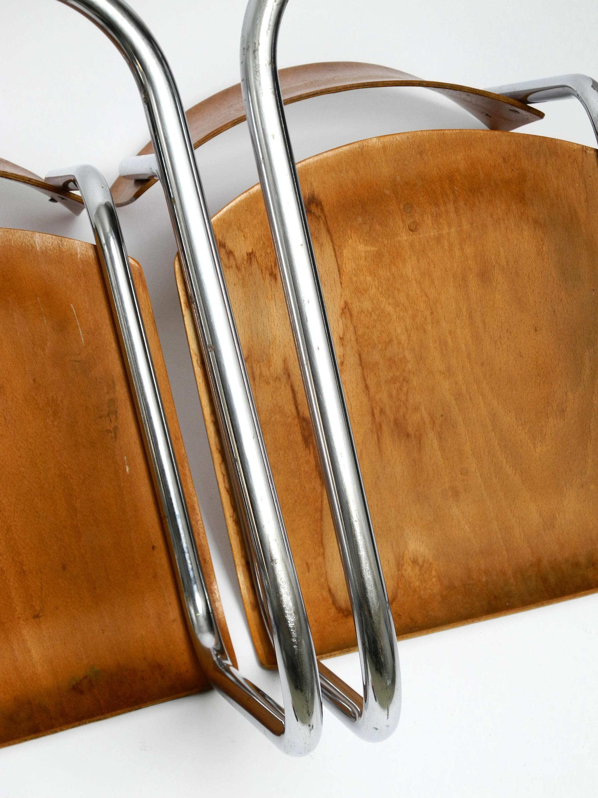 Four 30s cantilever Bauhaus tubular steel chairs by Mart Stam for Robert Slezak For Sale 7