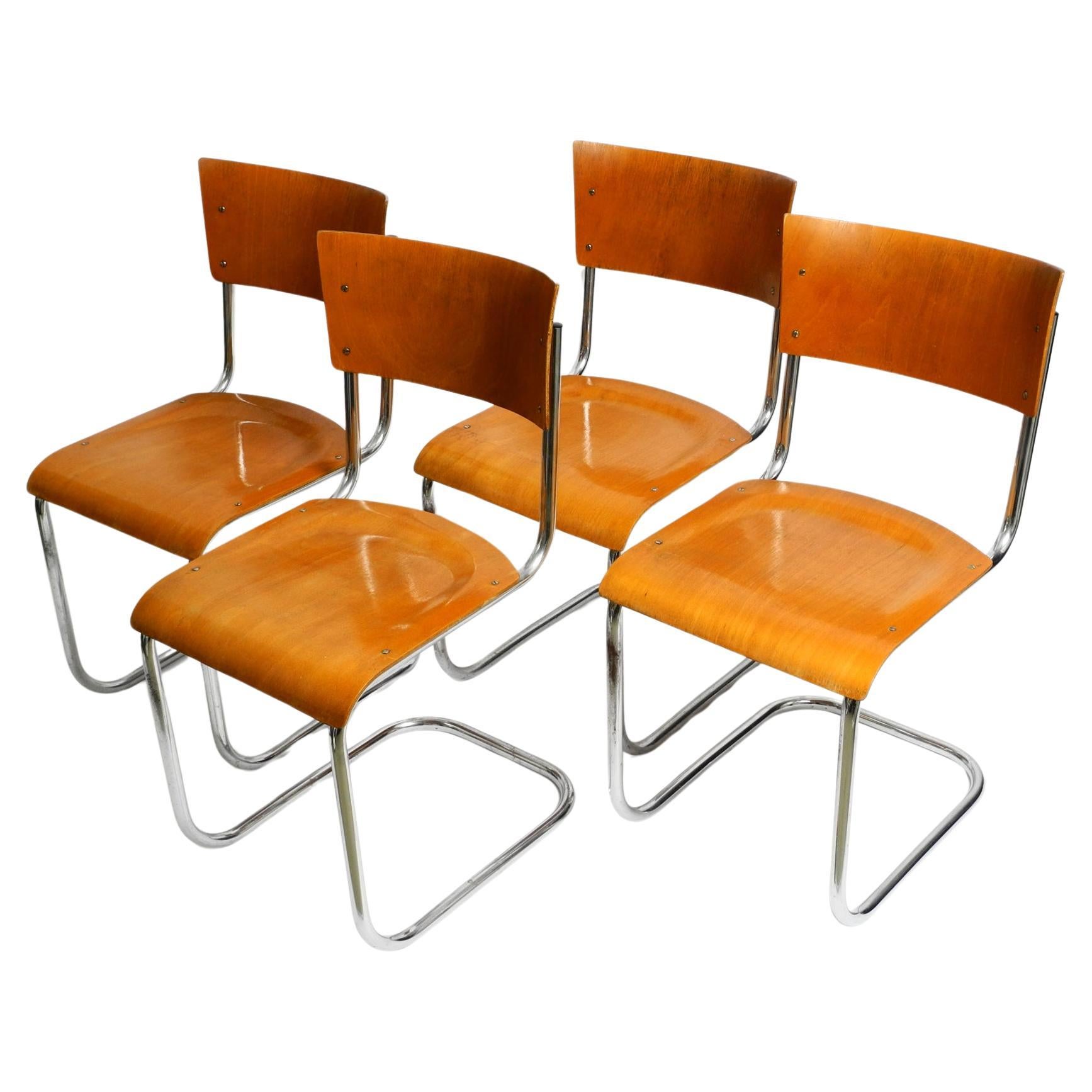 Four 30s cantilever Bauhaus tubular steel chairs by Mart Stam for Robert Slezak For Sale