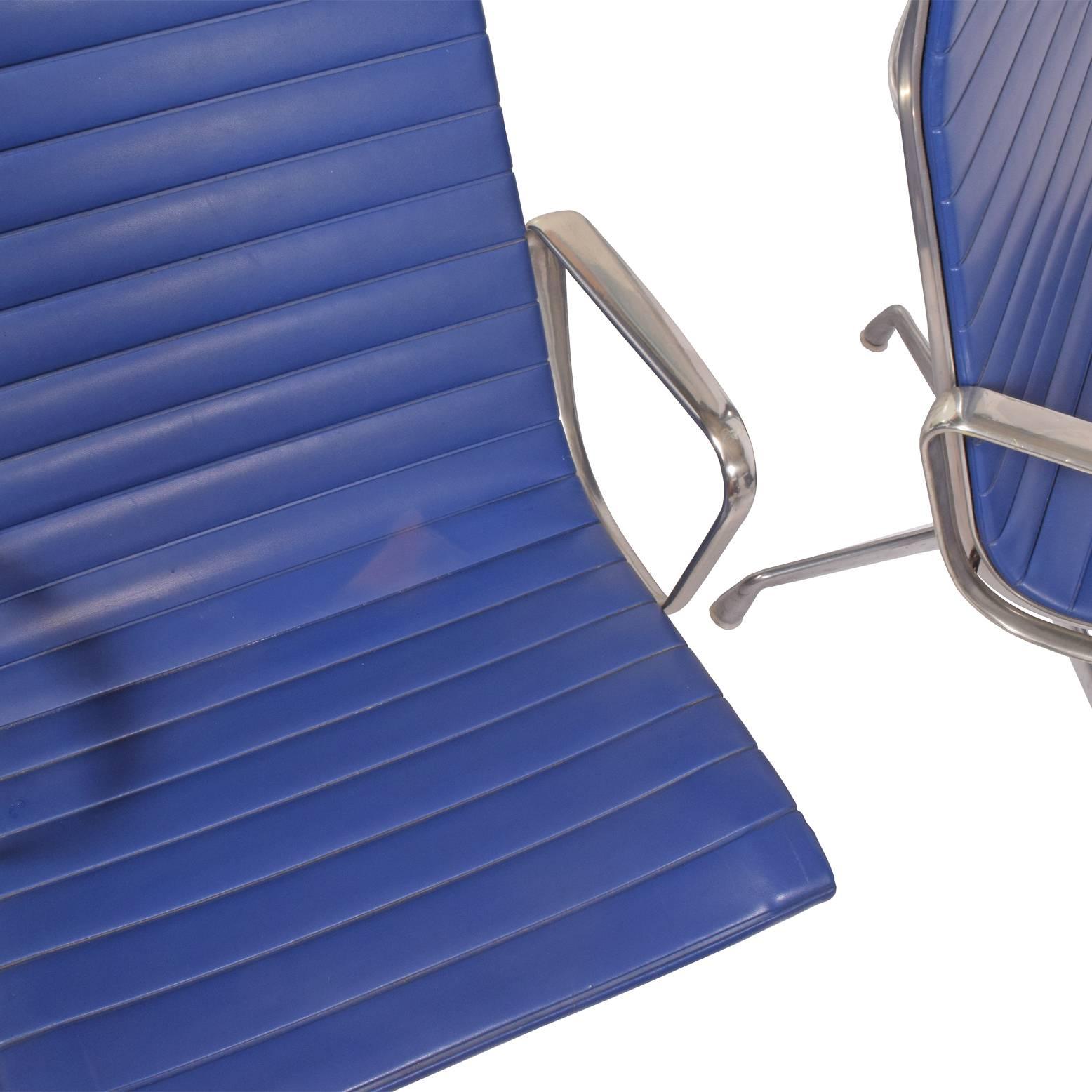 American Only two Aluminium Group Chairs by Charles Eames for Herman Miller
