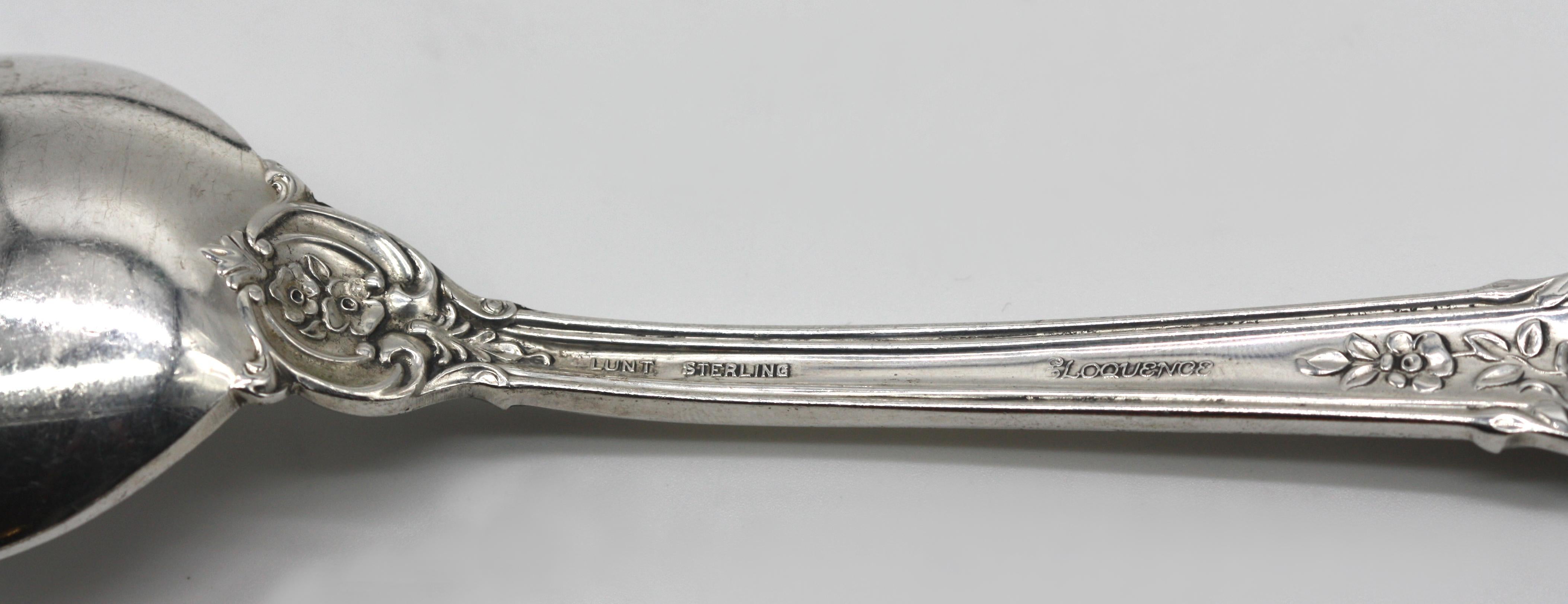 Argent Quatre articles de service américains en argent sterling et inoxydable en vente