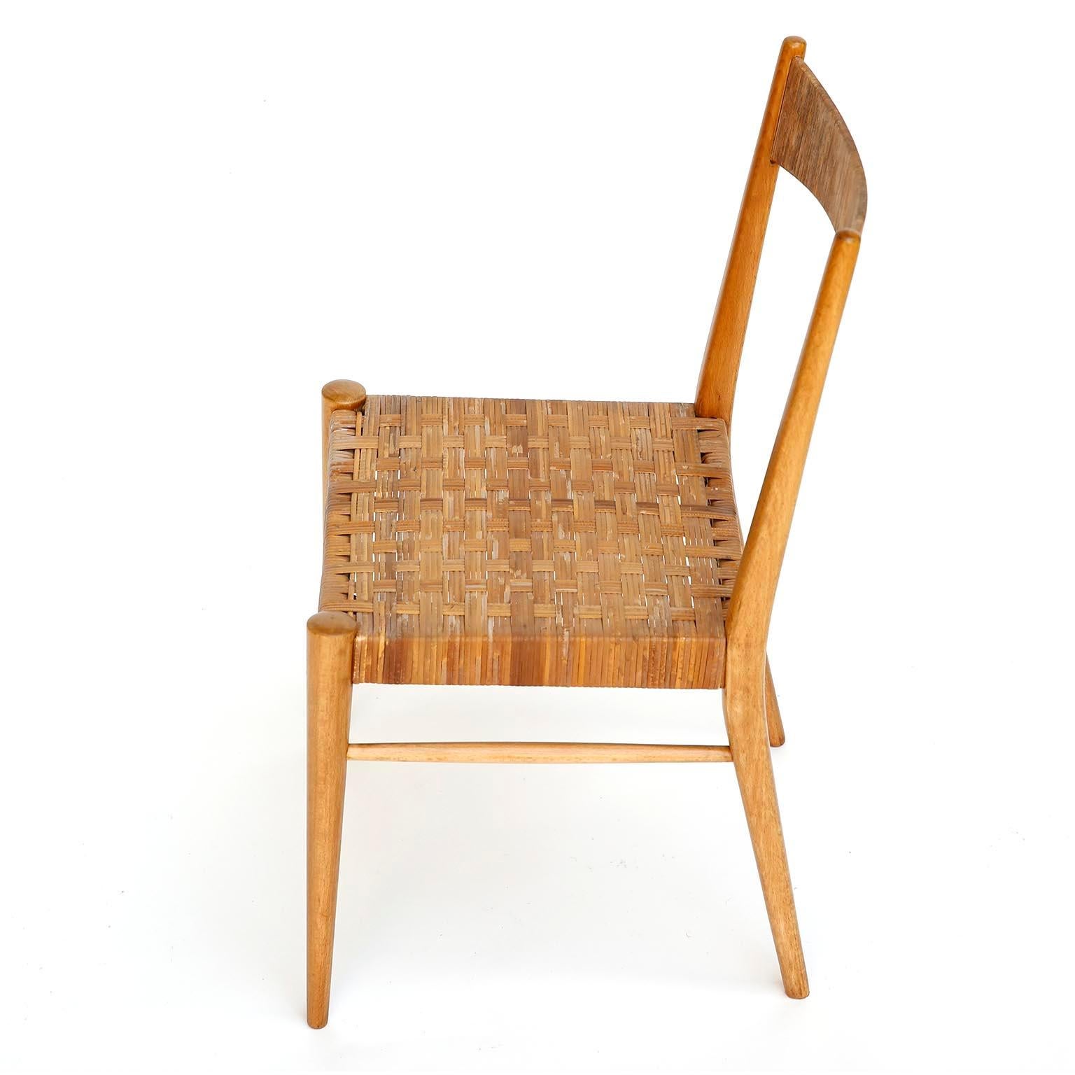 Quatre chaises Anna-Lülja Praun, canne en osier Wood, années 1950 en vente 3