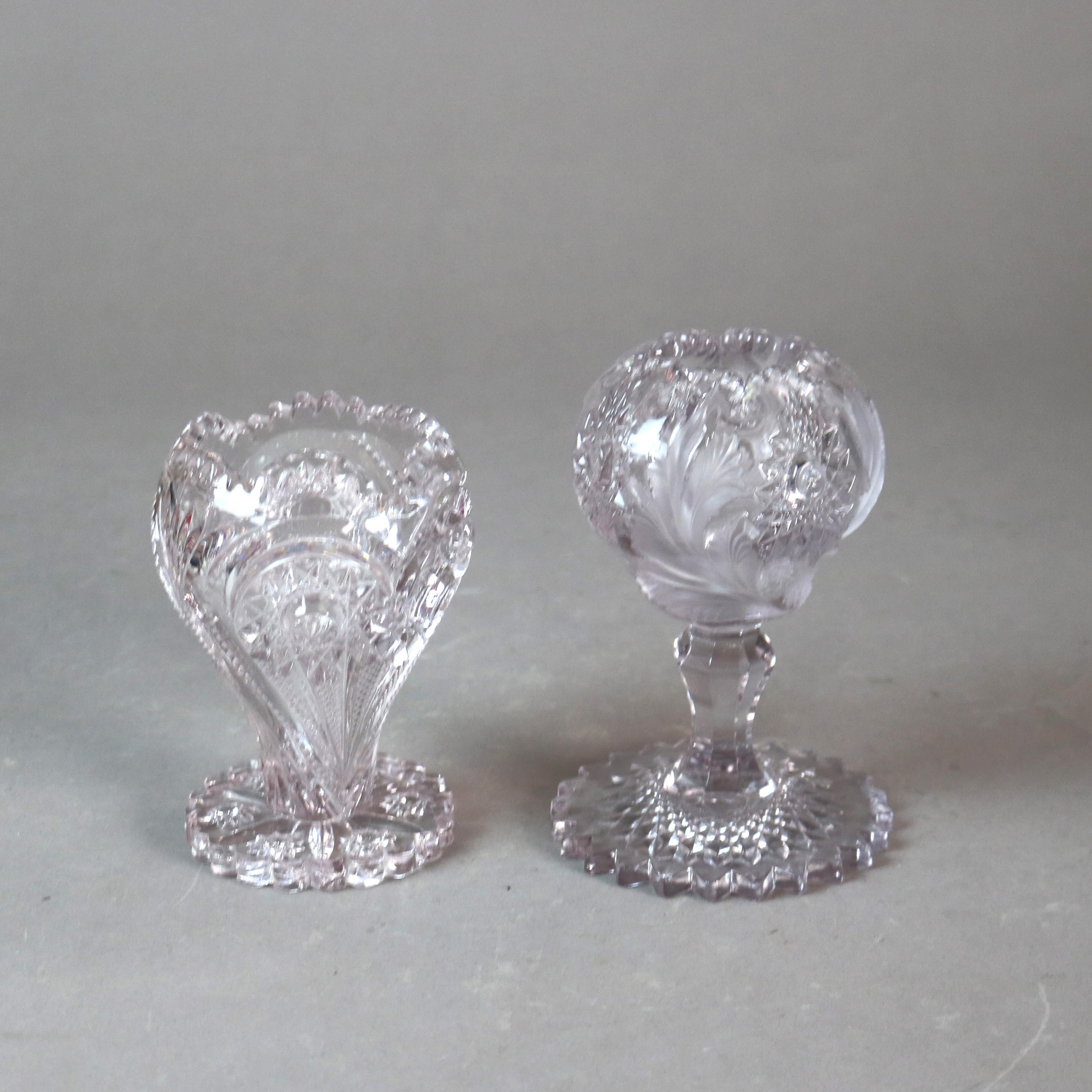 XIXe siècle Quatre pièces anciennes en verre pressé à l'améthyste 19e siècle en vente