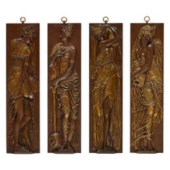 Quattro placche antiche in bronzo raffiguranti ninfe dell'acqua, di Ferdinand Barbedienne