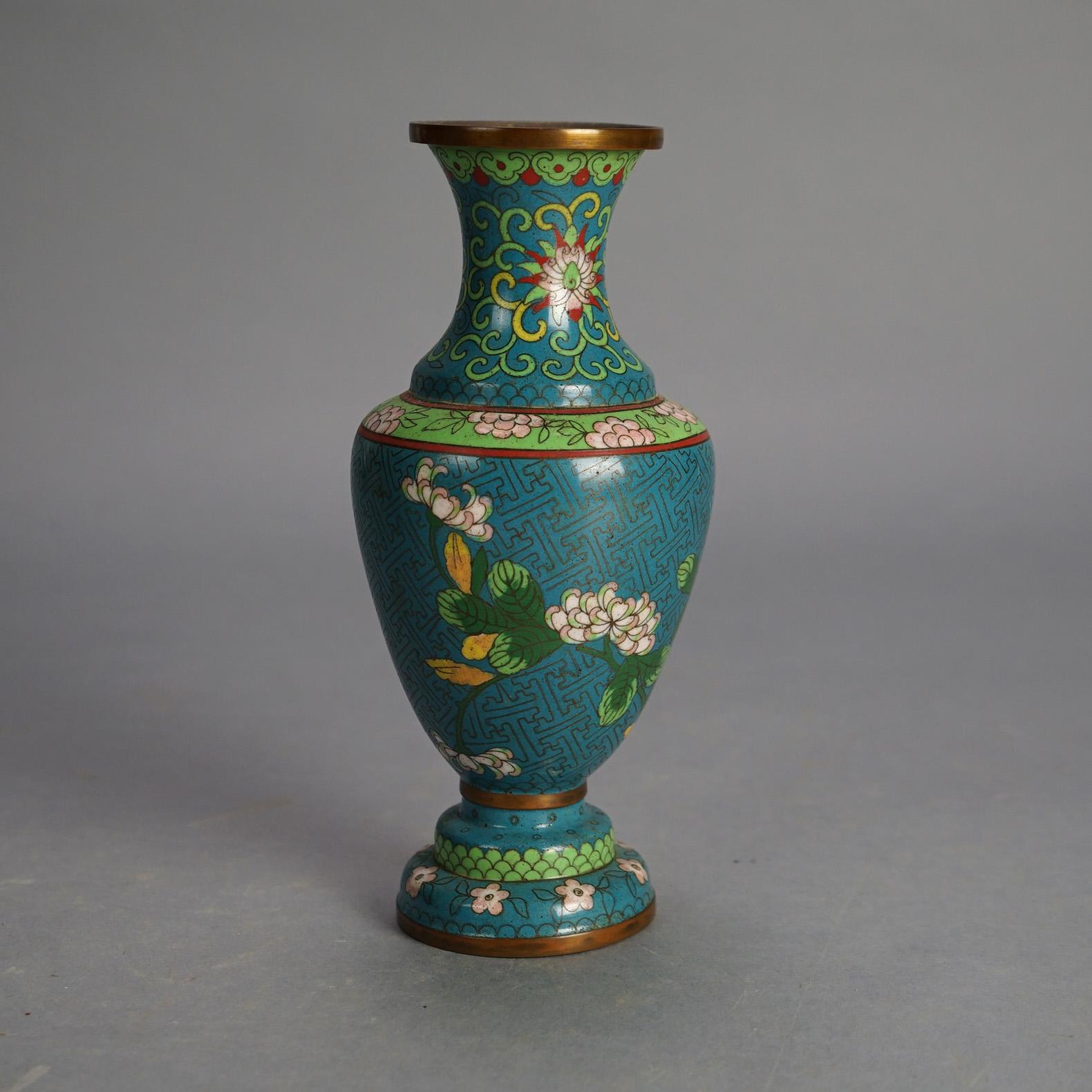 Antike chinesische Cloisonné-Vasen, emailliert, um 1920

Maße - 9 