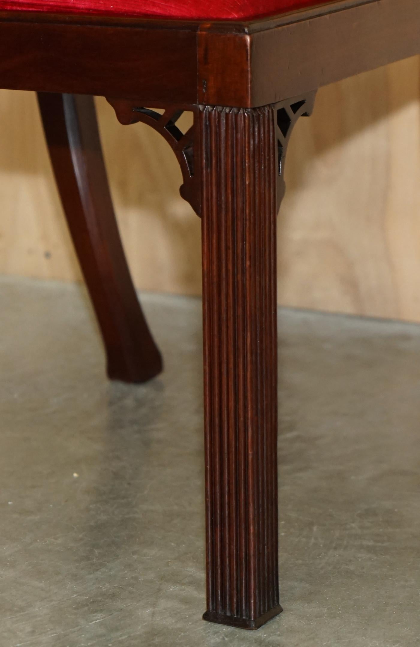 QUATTRO SEDIE DA CENA ANTICHE CIRCA 1900 INGLESE Thomas Chippendale GOTHIC REVIVAL in vendita 2