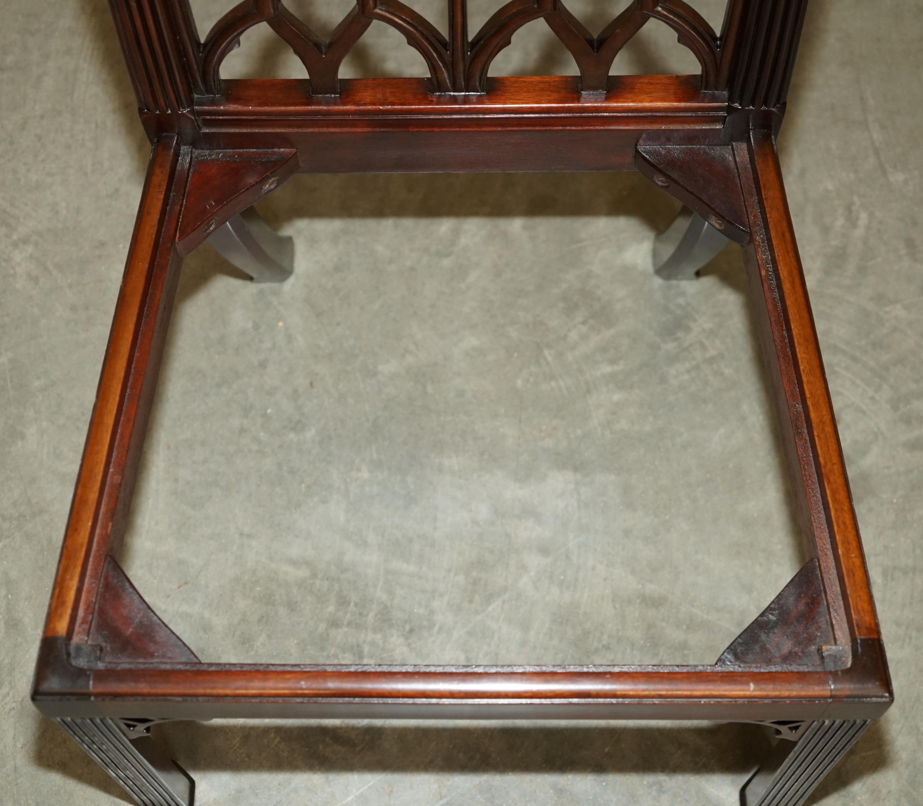 QUATTRO SEDIE DA CENA ANTICHE CIRCA 1900 INGLESE Thomas Chippendale GOTHIC REVIVAL in vendita 8