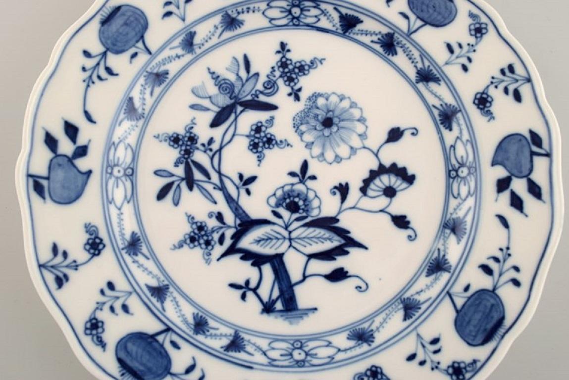 German Four Antique Meissen Blue Onion Dinner Plates in Hand-Painted Porcelain