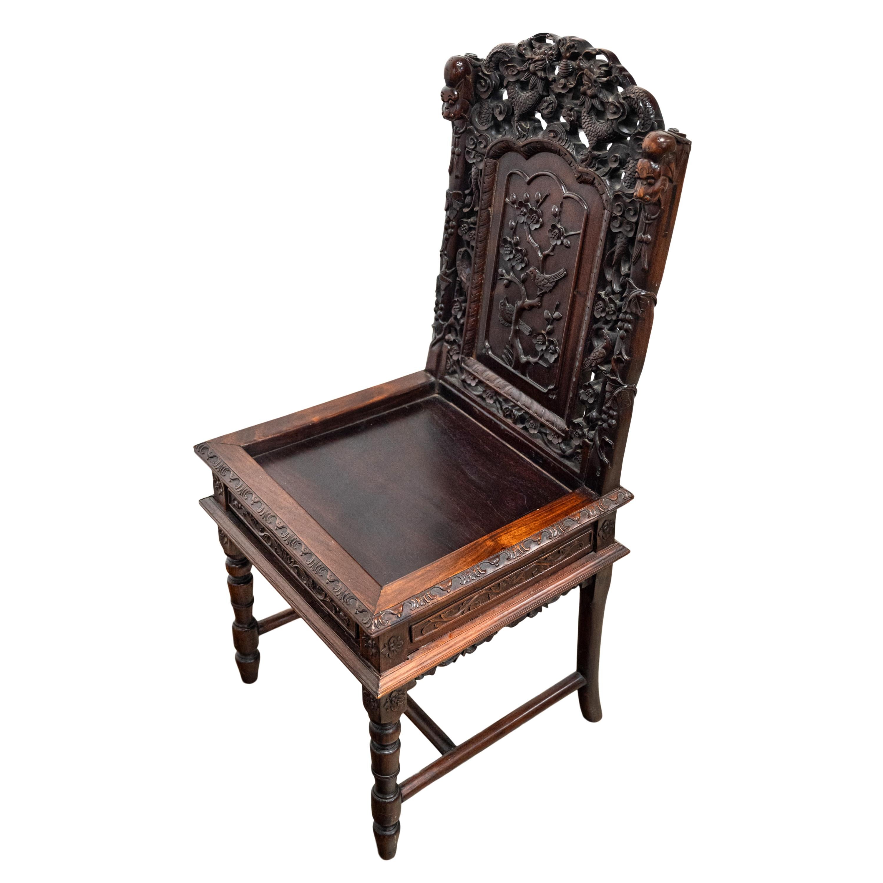 Vier antike Qing Dynasty Chinese Carved Rosewood Side Dining Dragon Chairs 1880 im Angebot 6