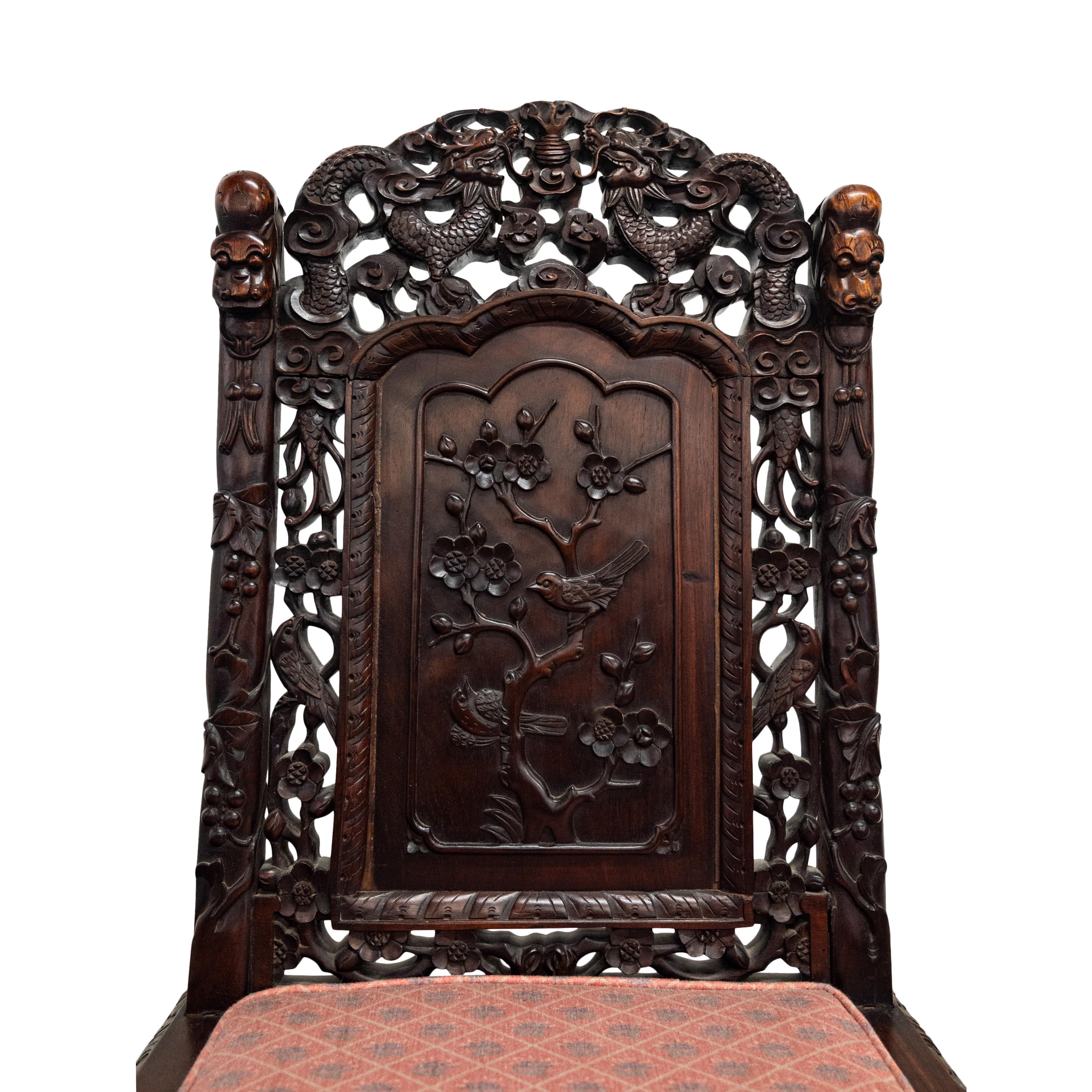 Vier antike Qing Dynasty Chinese Carved Rosewood Side Dining Dragon Chairs 1880 im Angebot 9
