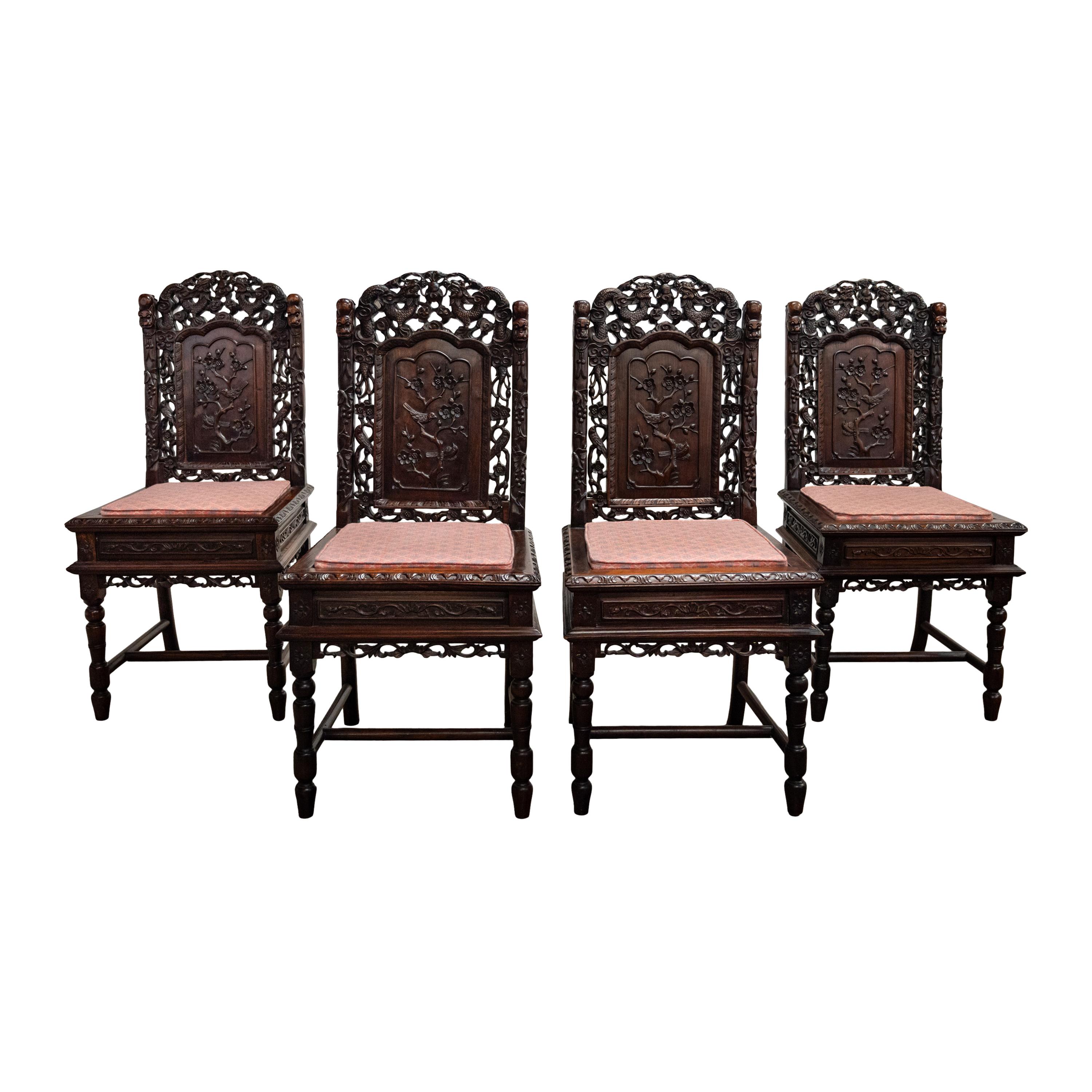 Vier antike Qing Dynasty Chinese Carved Rosewood Side Dining Dragon Chairs 1880 (Chinesisch) im Angebot