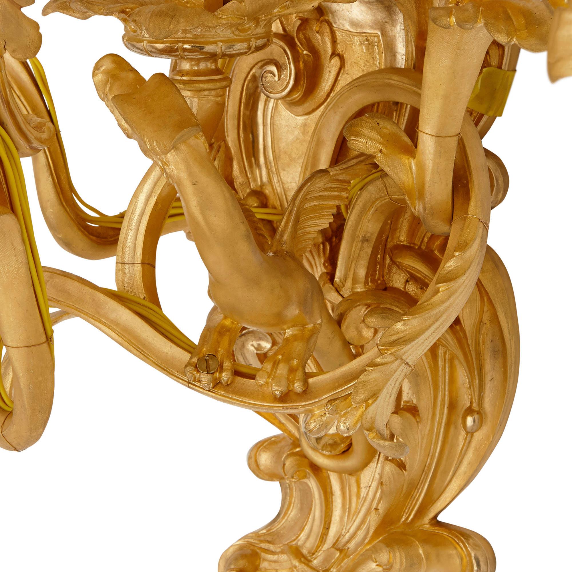 Antike Rokoko-Stil-Wandleuchter aus vergoldeter Bronze (Französisch) im Angebot