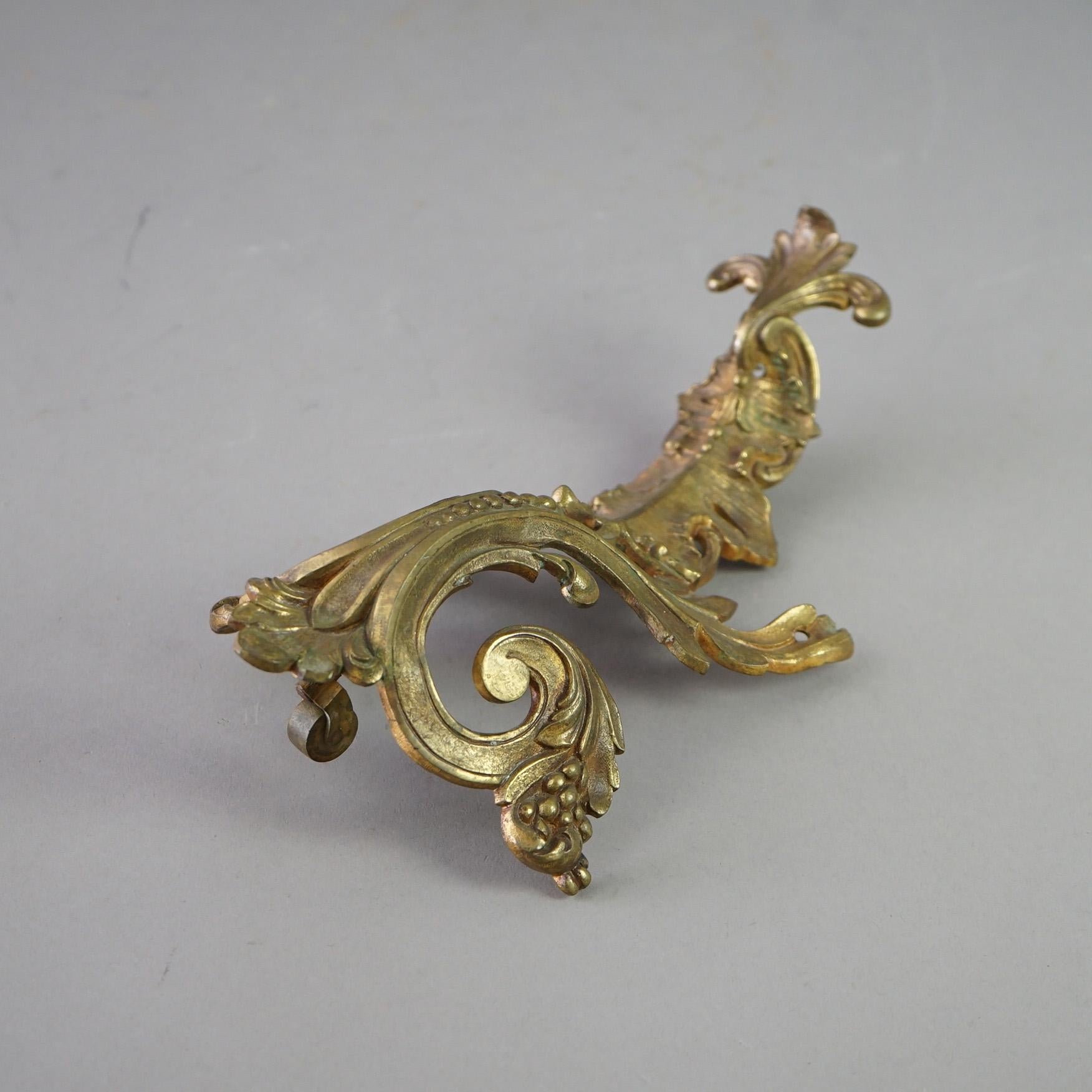 Four Antique Victorian Architectural Bronze Ormolu Figural Foliate Mounts c1890 In Good Condition For Sale In Big Flats, NY