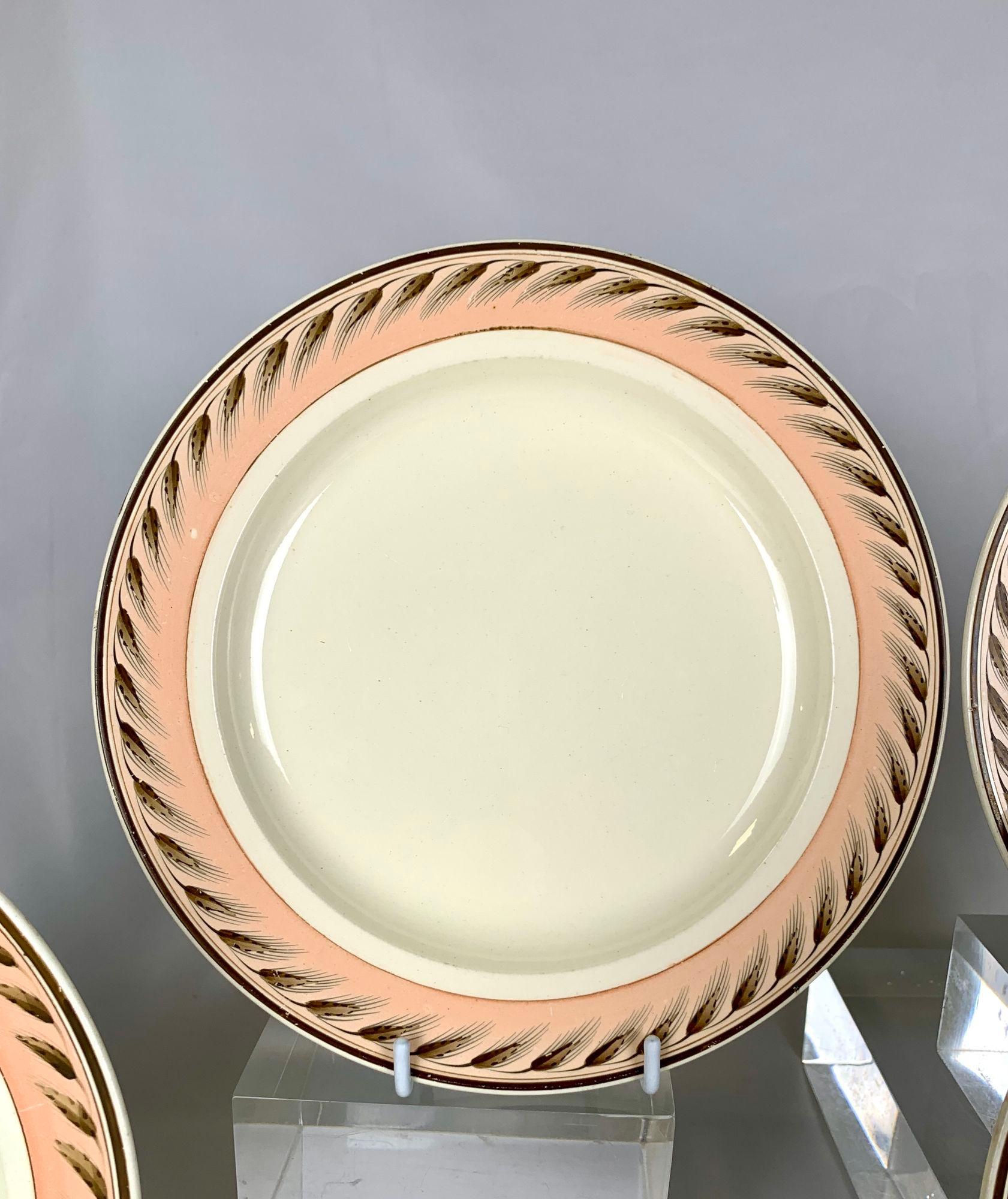 Four Antique Wedgwood Creamware Plates for Dessert or Salad England Circa 1815 In Excellent Condition For Sale In Katonah, NY