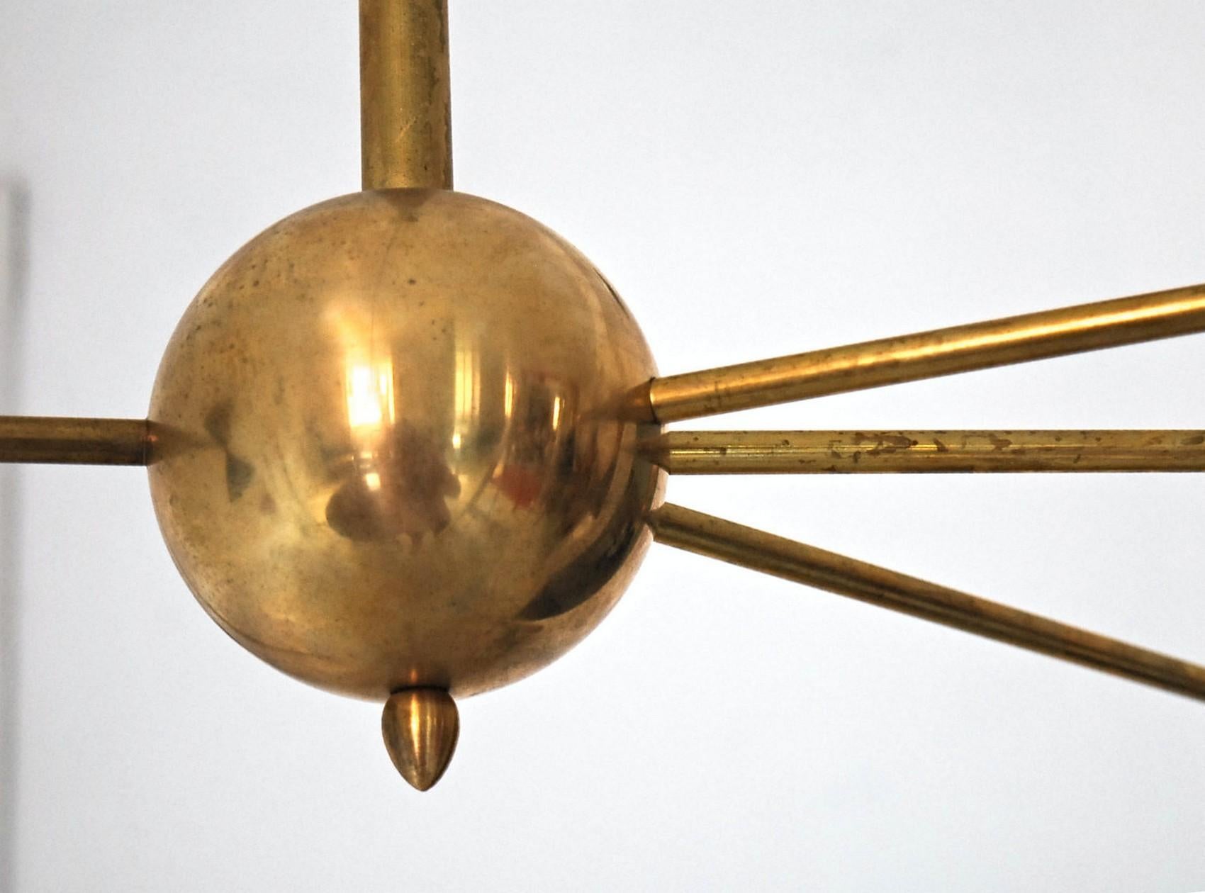 Enameled Four-Arm Brass Asymmetrical Chandelier, Black Gold Pivot Shades, Stilnovo Style For Sale