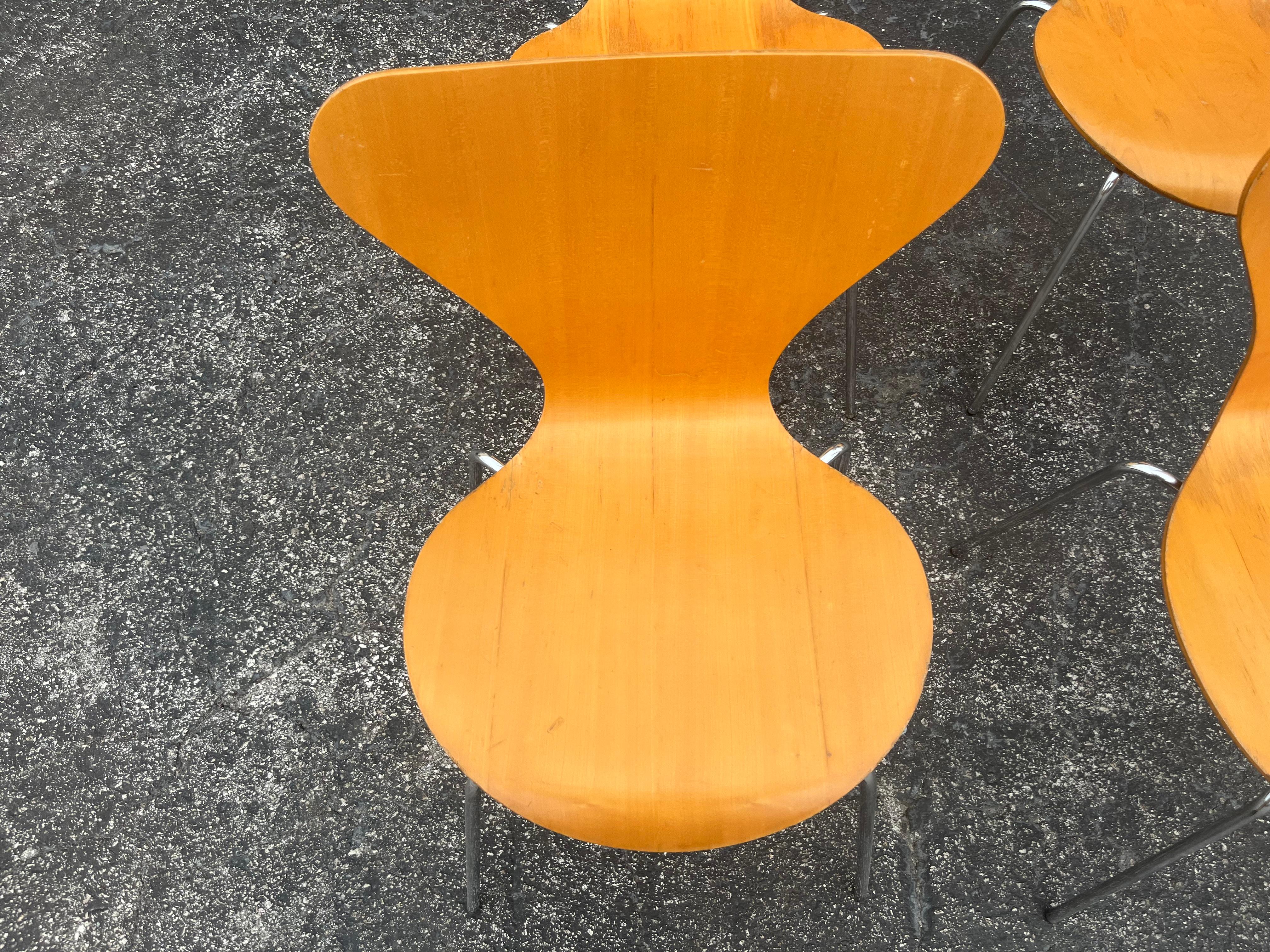 Chrome Four Arne Jacobsen Chairs Series 7 for Fritz Hansen