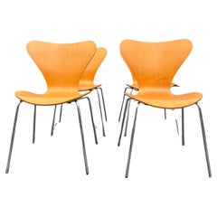 Four Arne Jacobsen Chairs Series 7 for Fritz Hansen