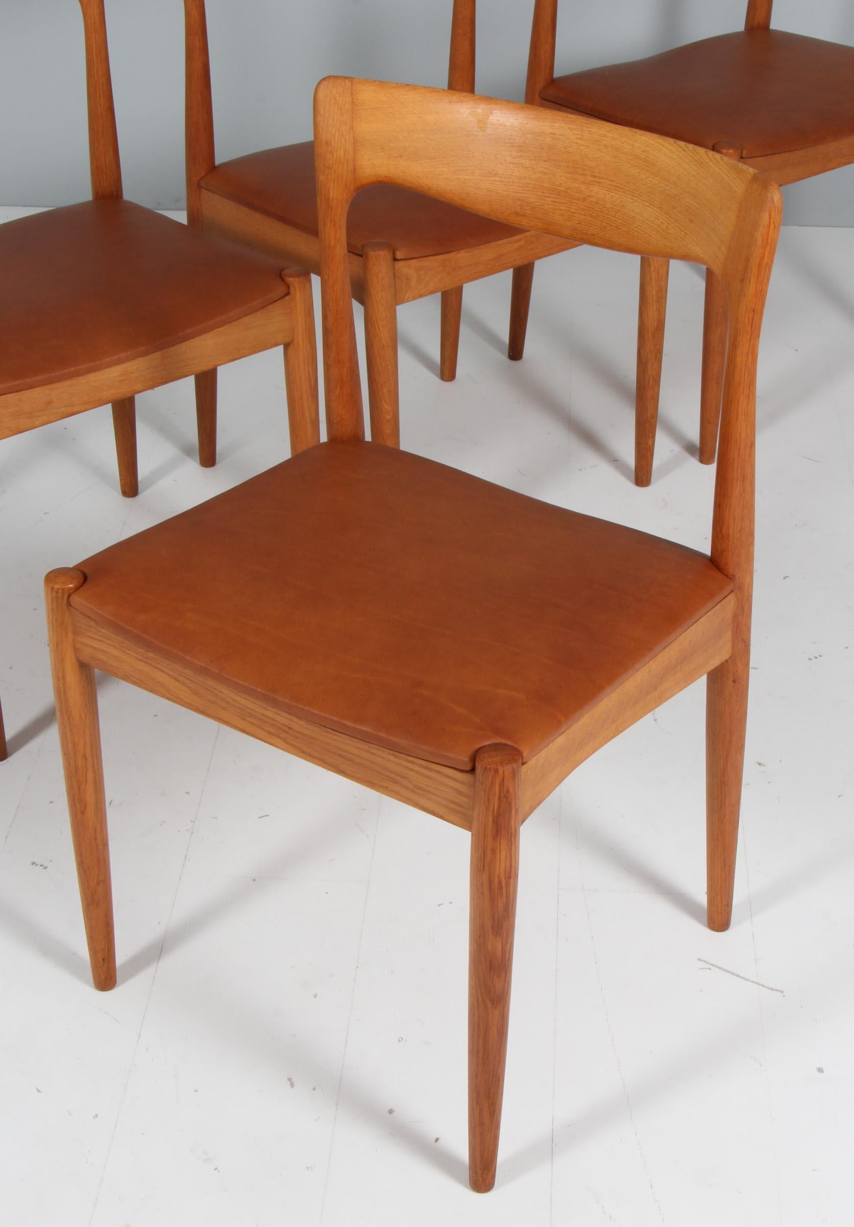 Four Arne Vodder Dining Chairs, Solid oak In Good Condition In Esbjerg, DK