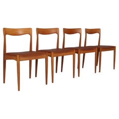 Quatre chaises de salle à manger Arne Vodder, chêne massif
