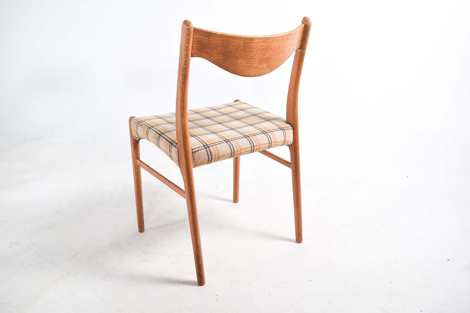 Mid-20th Century Four Arne Wahl Iversen Gs60 Dining Chairs in Oak for Glyngore Stolefabrik For Sale