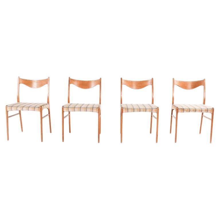 Four Arne Wahl Iversen Gs60 Dining Chairs in Oak for Glyngore Stolefabrik