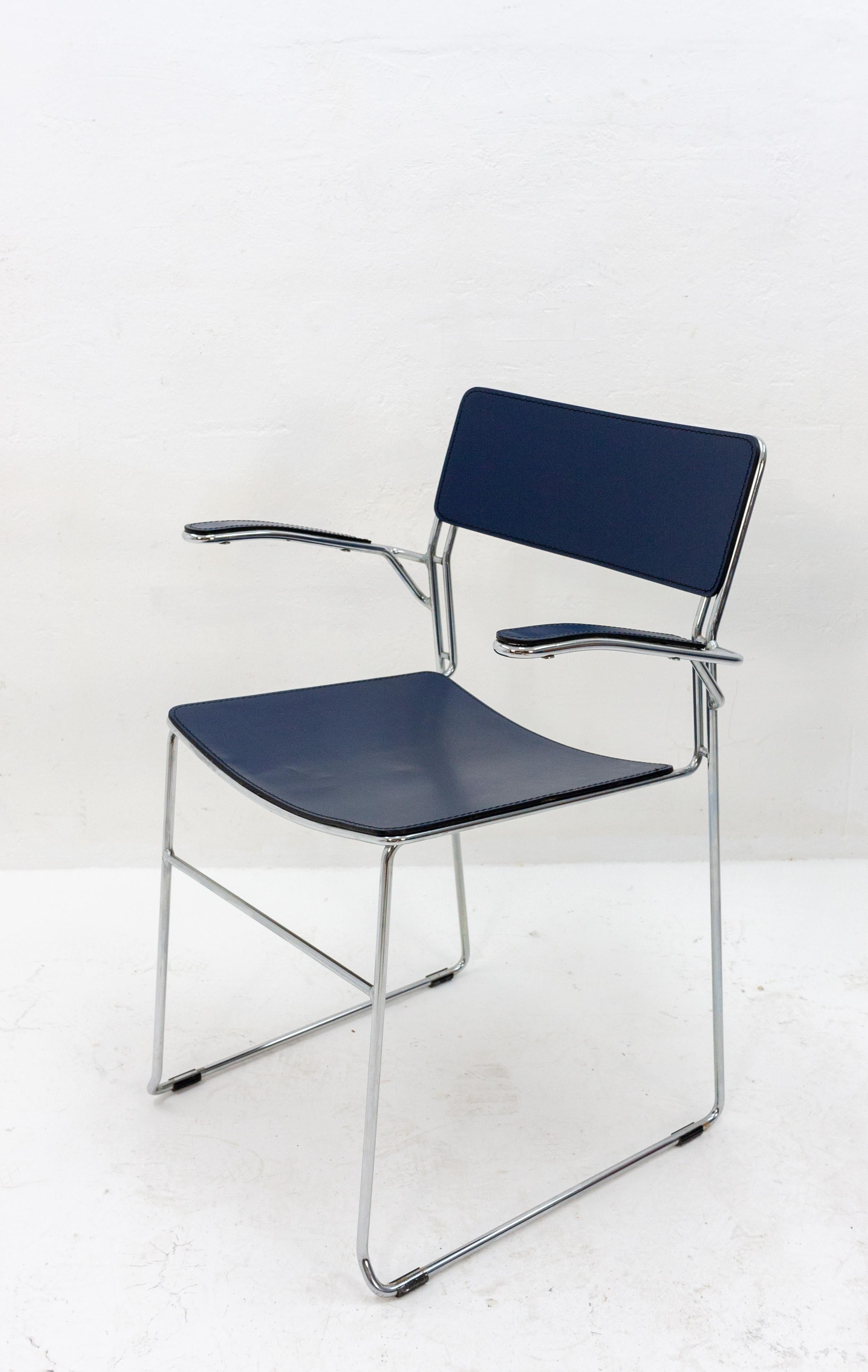 Four Arrben Sultana Chairs in Dark Blue Leather, Italy, 1980s In Good Condition In Den Haag, NL