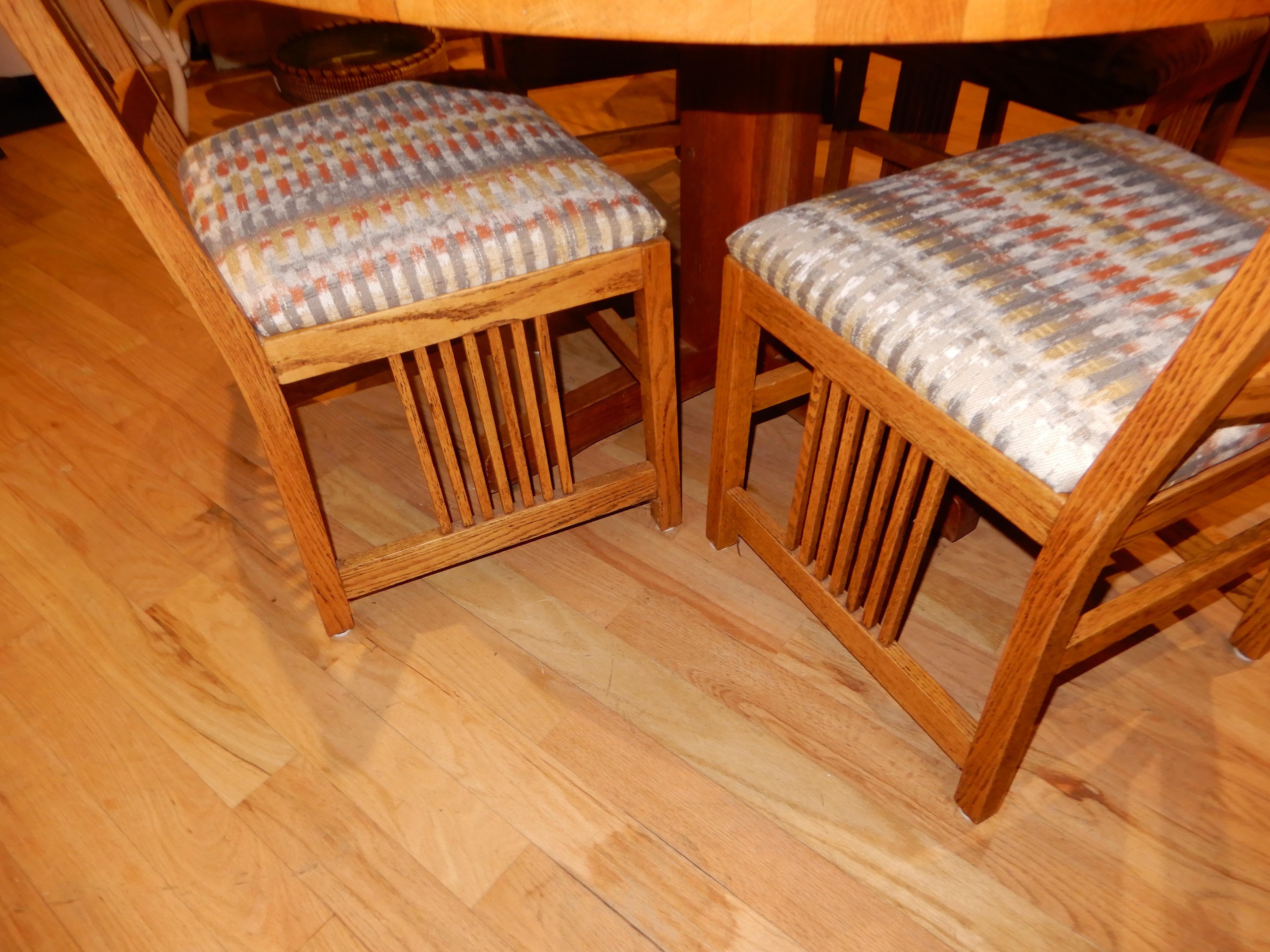 Quatre chaises de salle à manger en chêne Arts and Craft par Pennsylvania House Furniture 1887 2005 en vente 3
