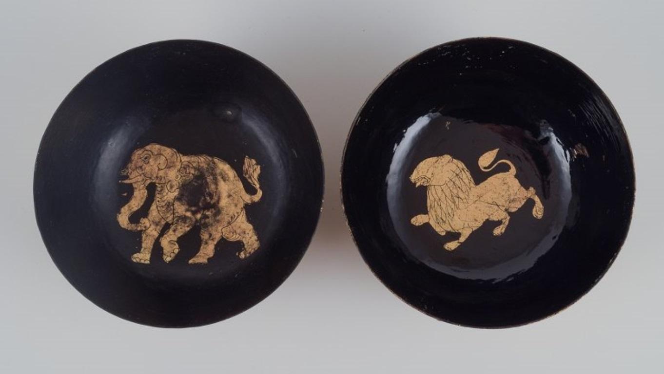Other Four Asian bowls made of papier-mâché. Decorated in gold and black. For Sale