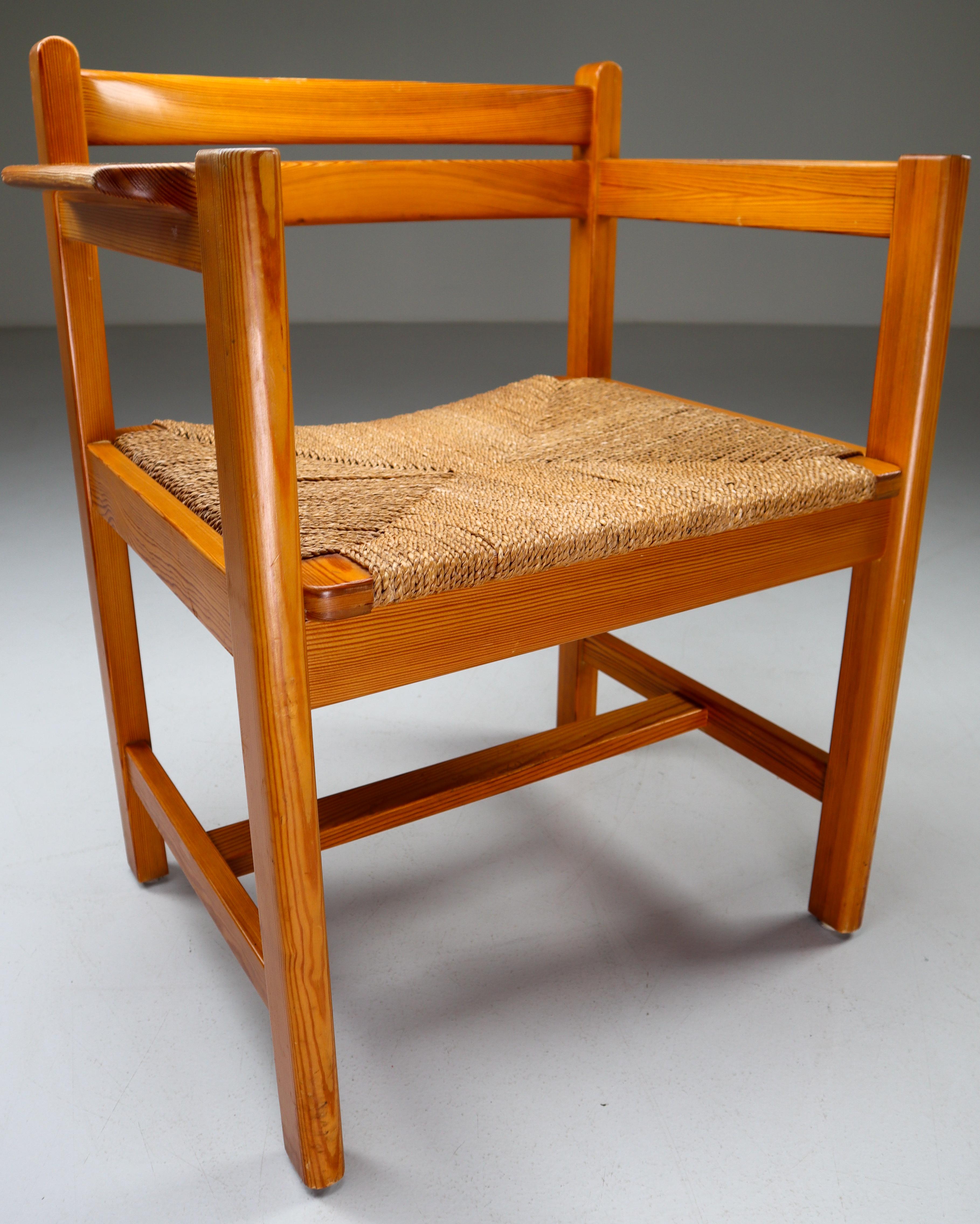 Milieu du XXe siècle Quatre chaises Asserbo de Brge Mogensen pour AB Karl Andersson & Sner Suède, années 1960 en vente