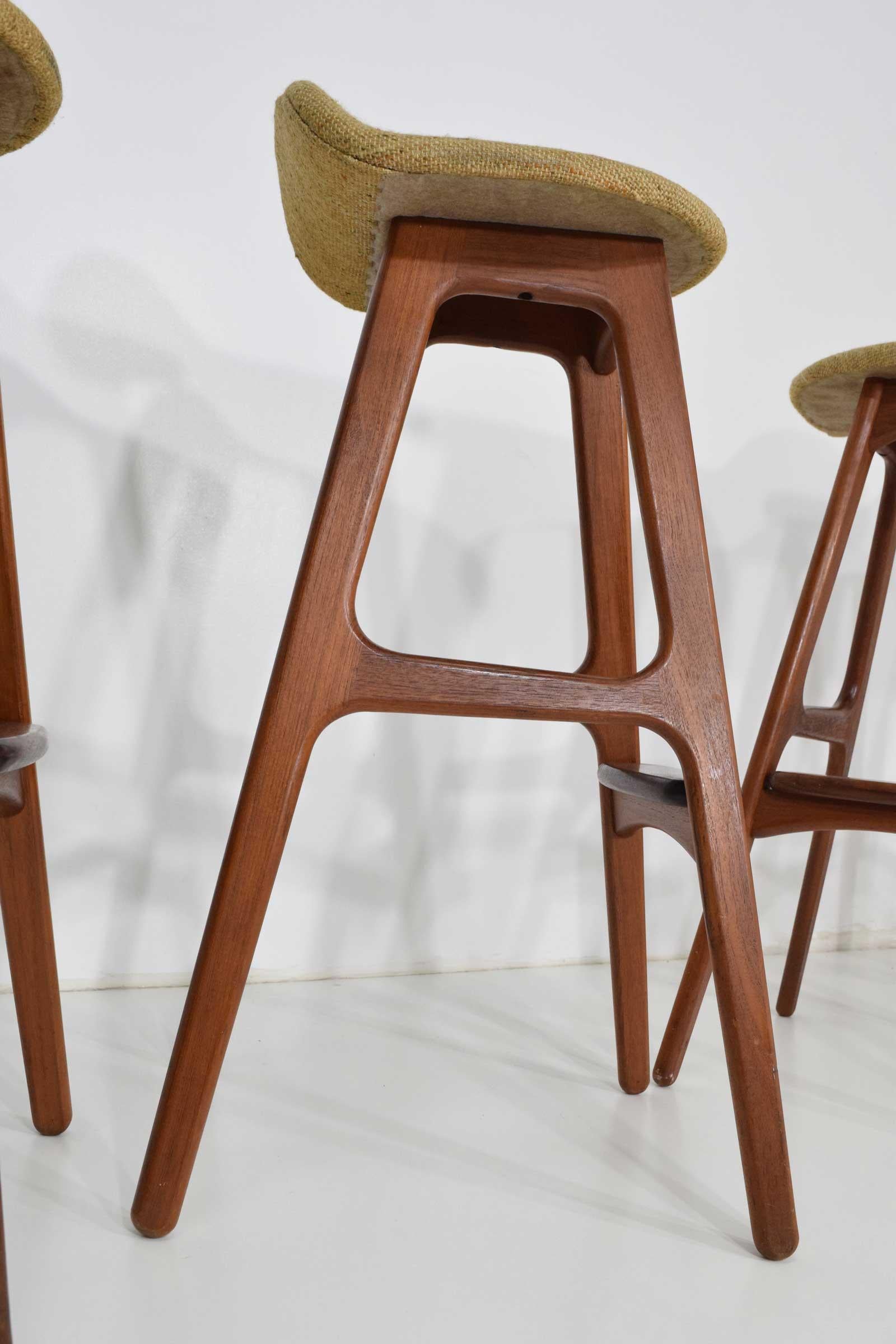 Four Bar Stools, Model OD61, Designed by Erik Buch and Manufactured by Odense In Good Condition In Dallas, TX