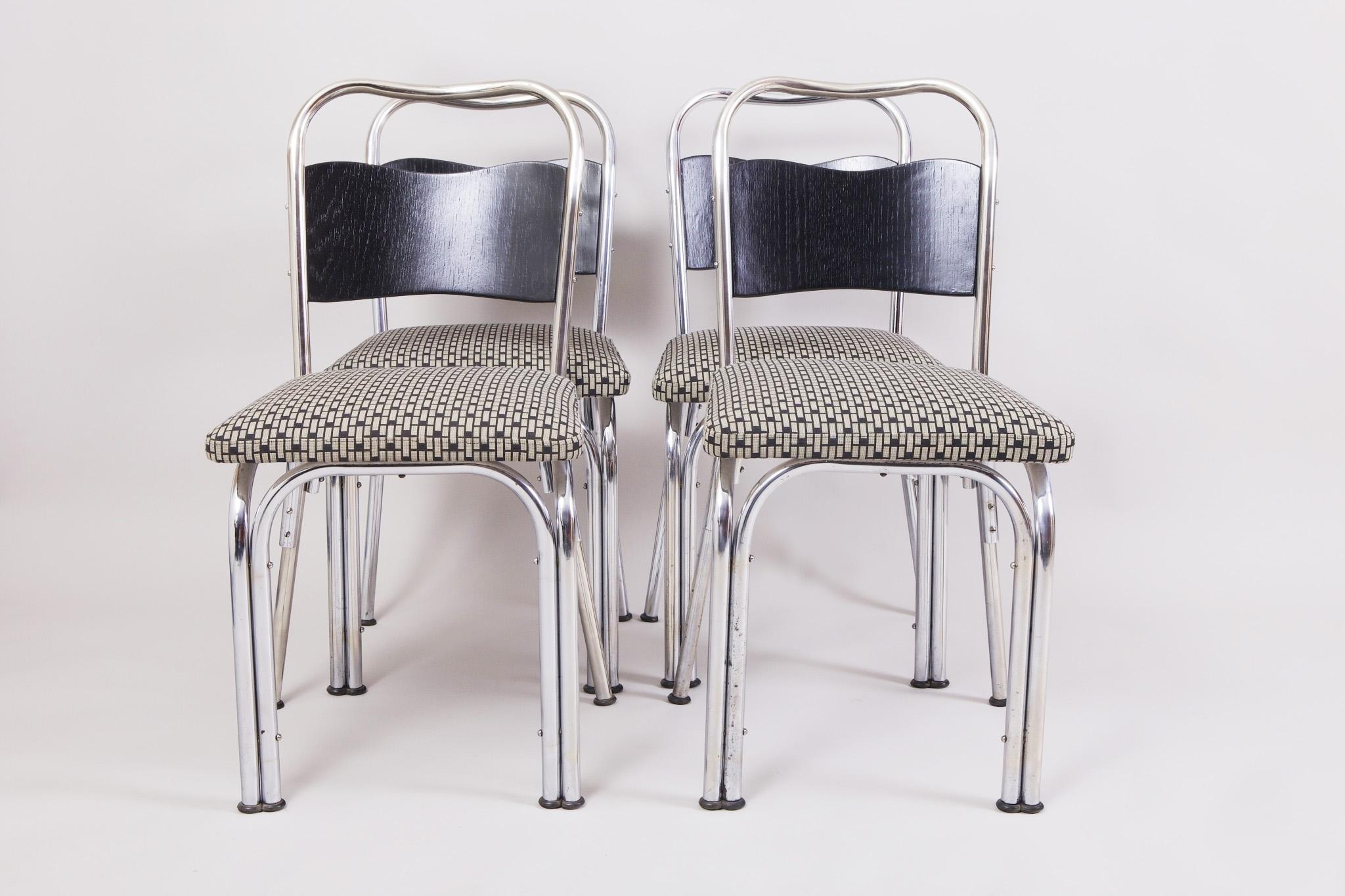 Ébénisé Quatre chaises de salle à manger Bauhaus fabriquées dans les années 1930 en Allemagne, entièrement restaurées en vente