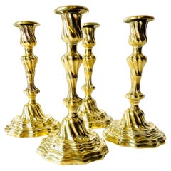 Quatre magnifiques chandeliers Louis XV en bronze doré de style Banque de France